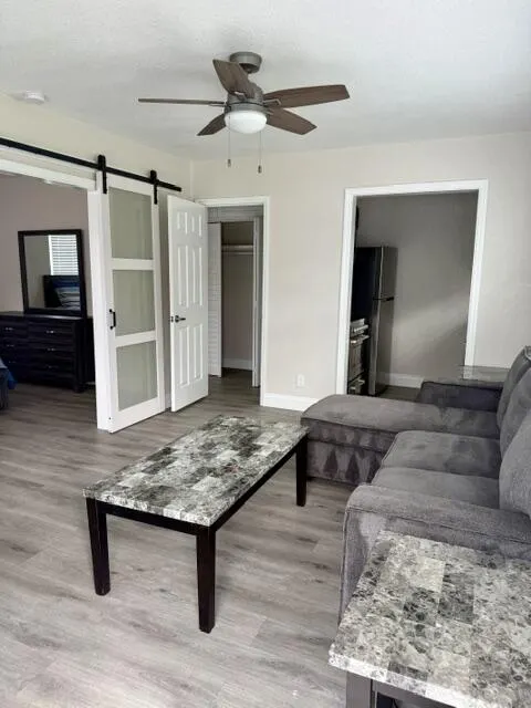 1001 S FEDERAL #1