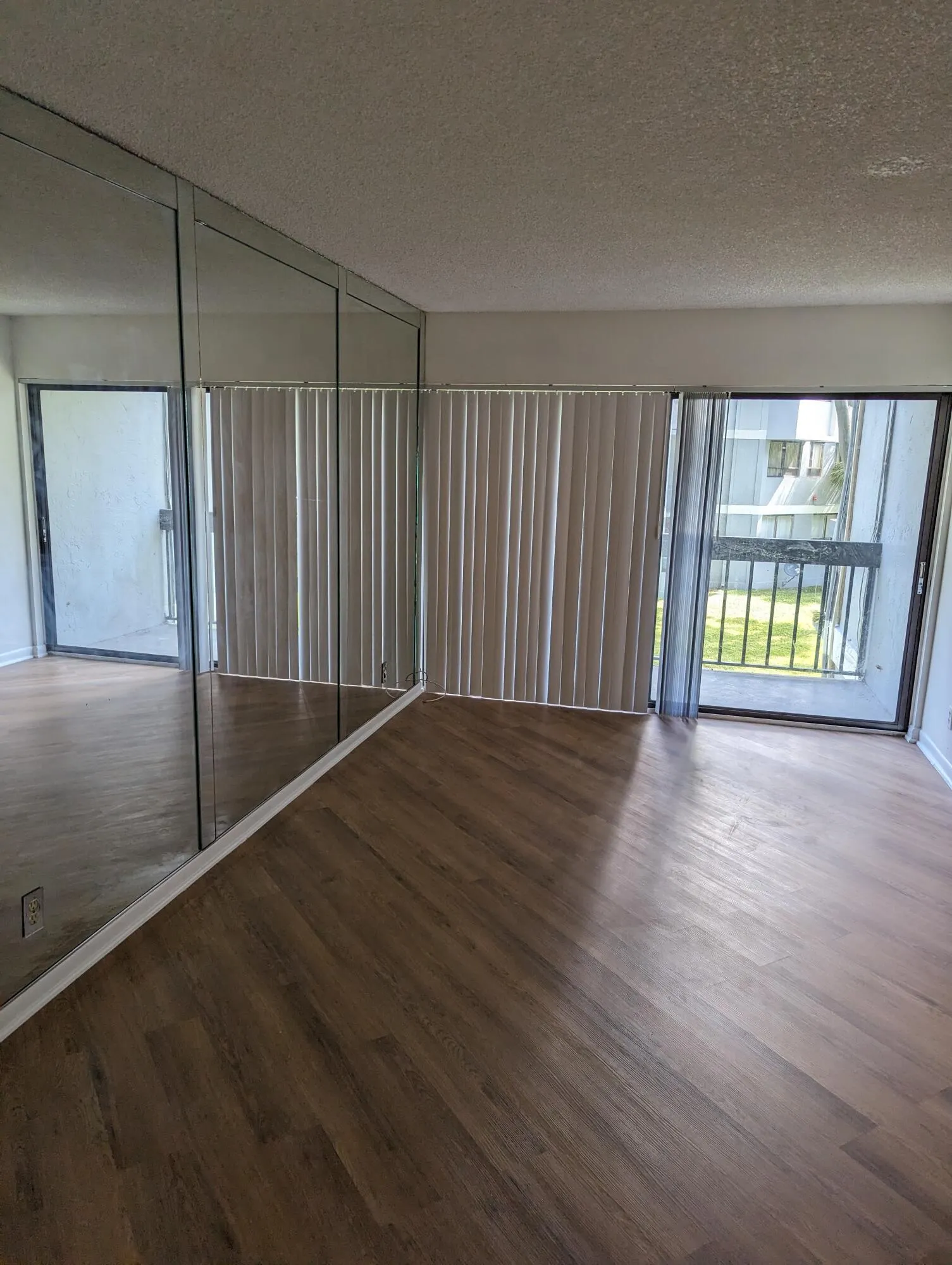 1880 N Congress Avenue #202
