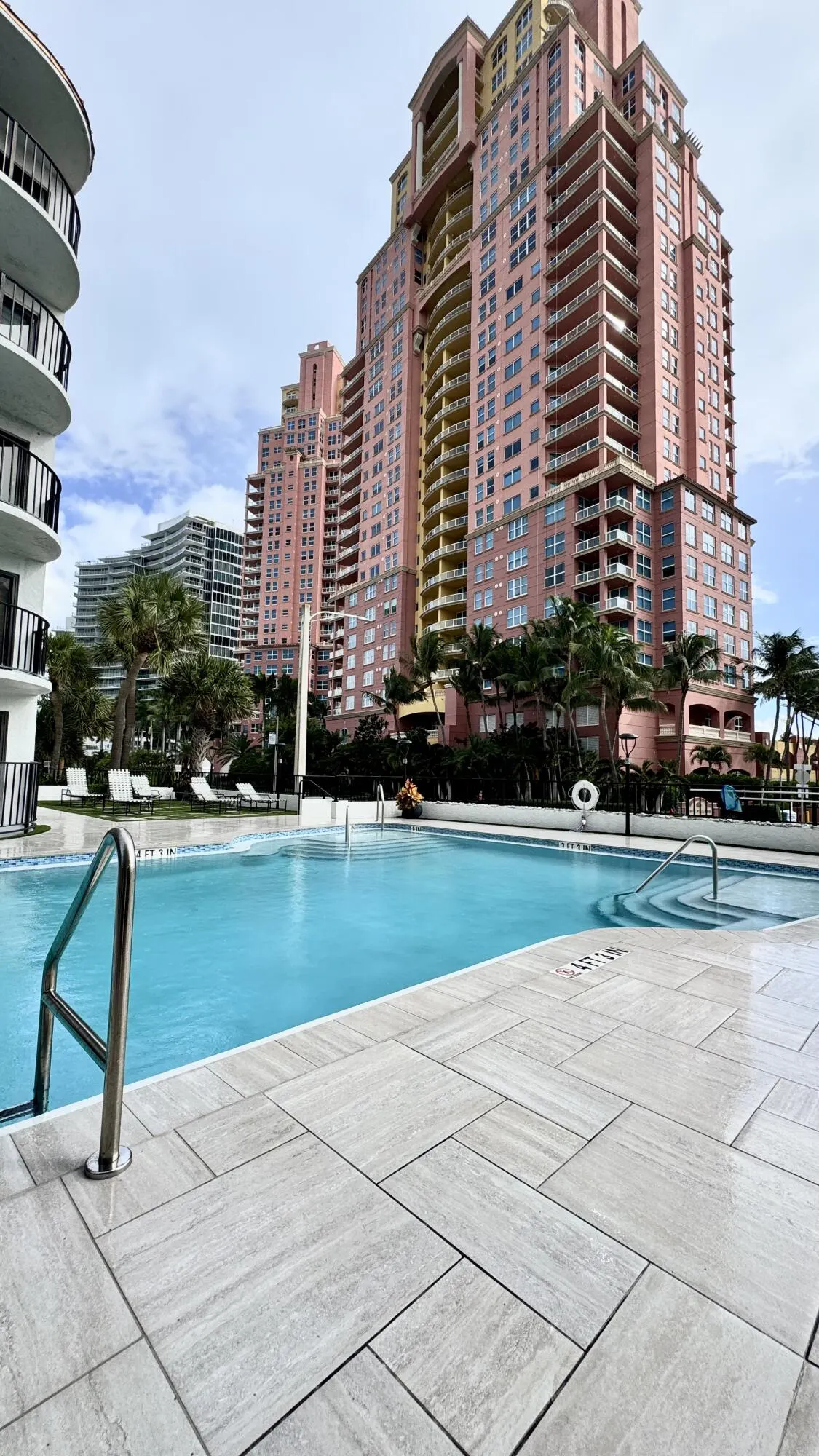 2029 N Ocean Boulevard #105