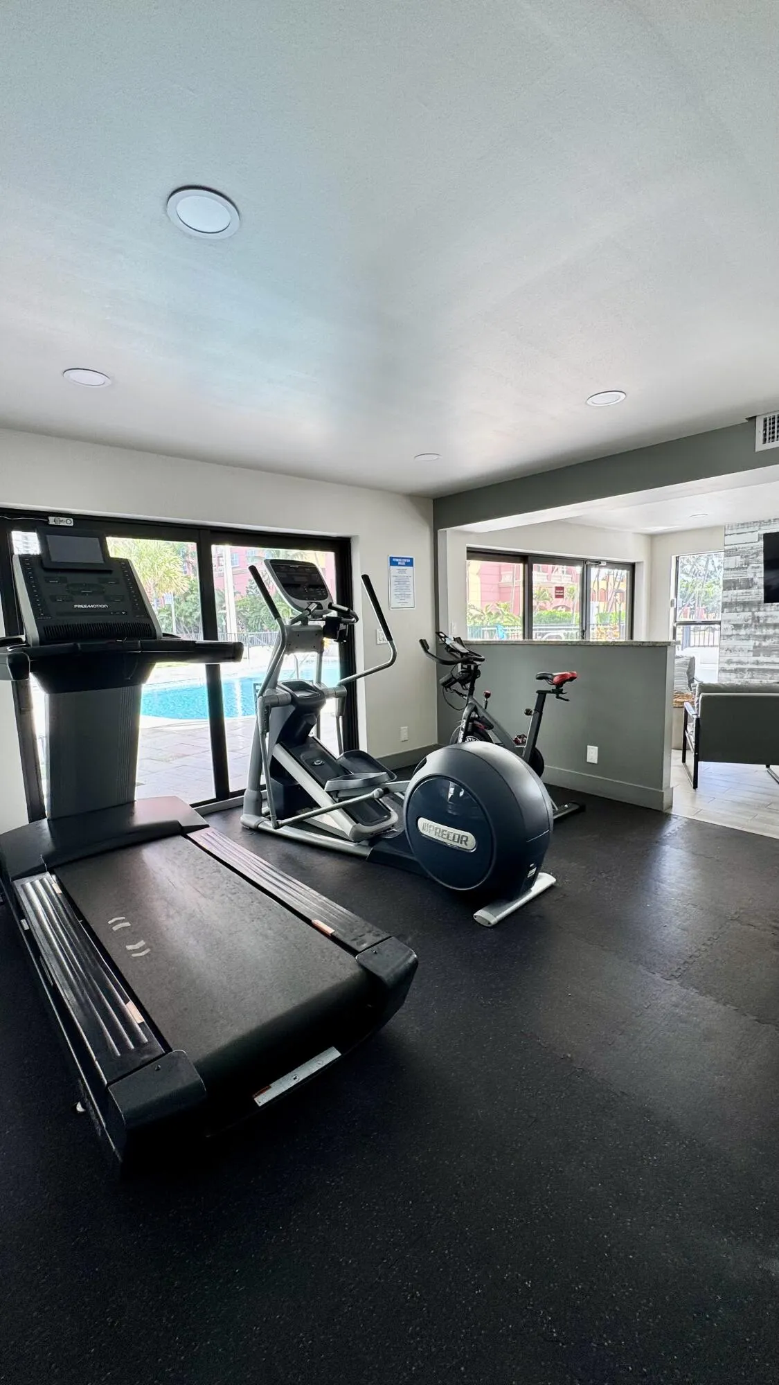 2029 N Ocean Boulevard #105