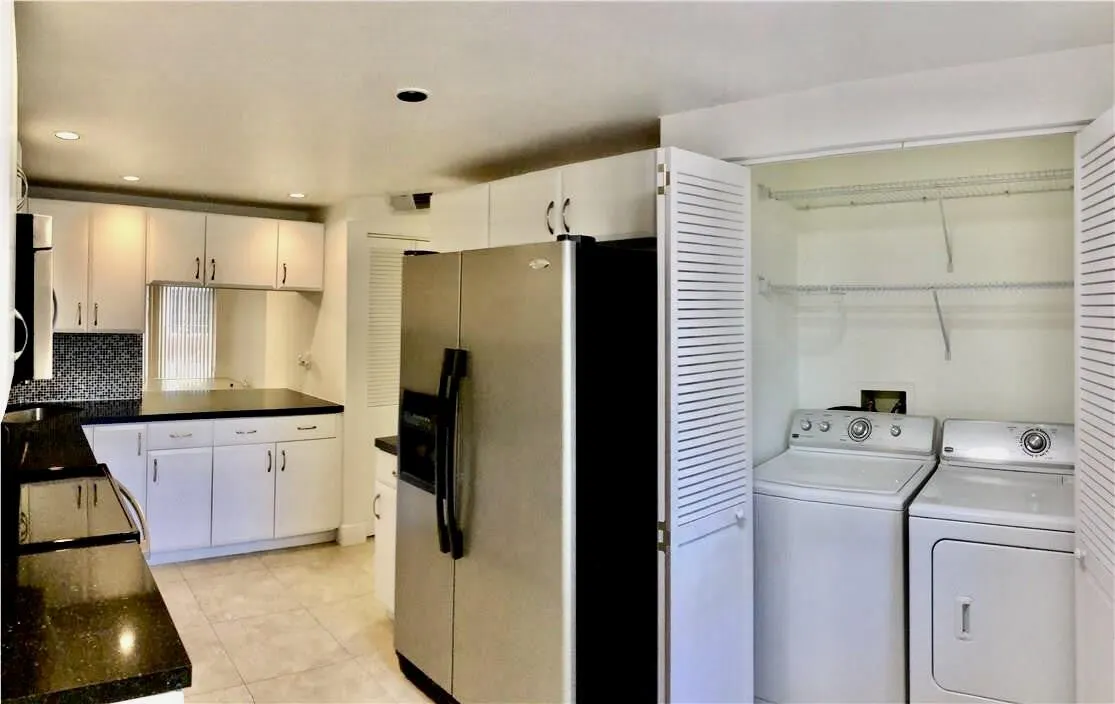 2029 N Ocean Boulevard #105