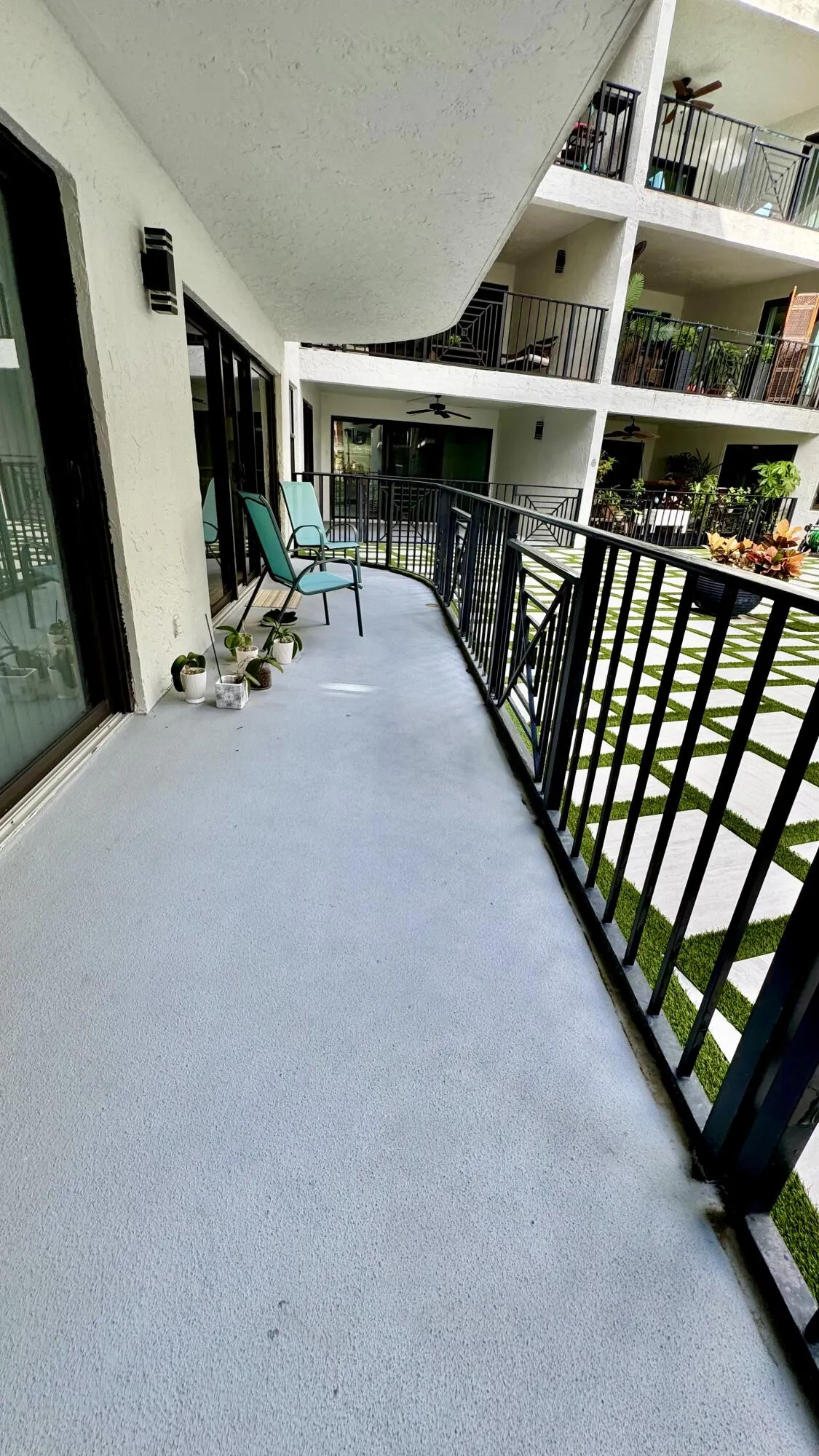 2029 N Ocean Boulevard #105