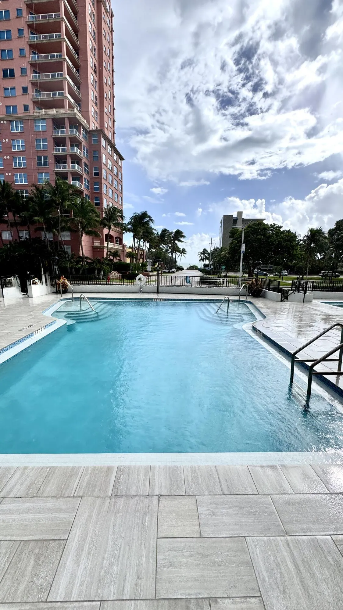 2029 N Ocean Boulevard #105
