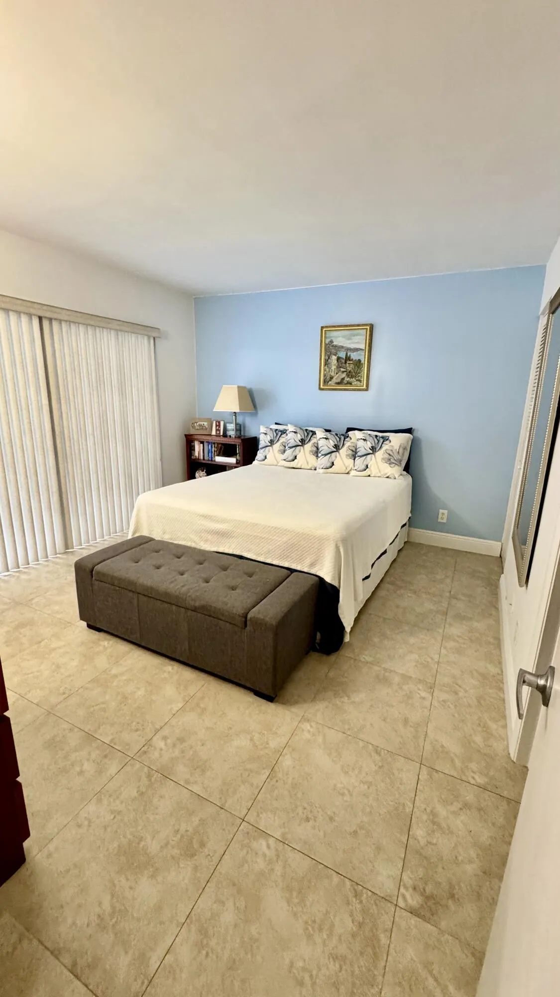 2029 N Ocean Boulevard #105
