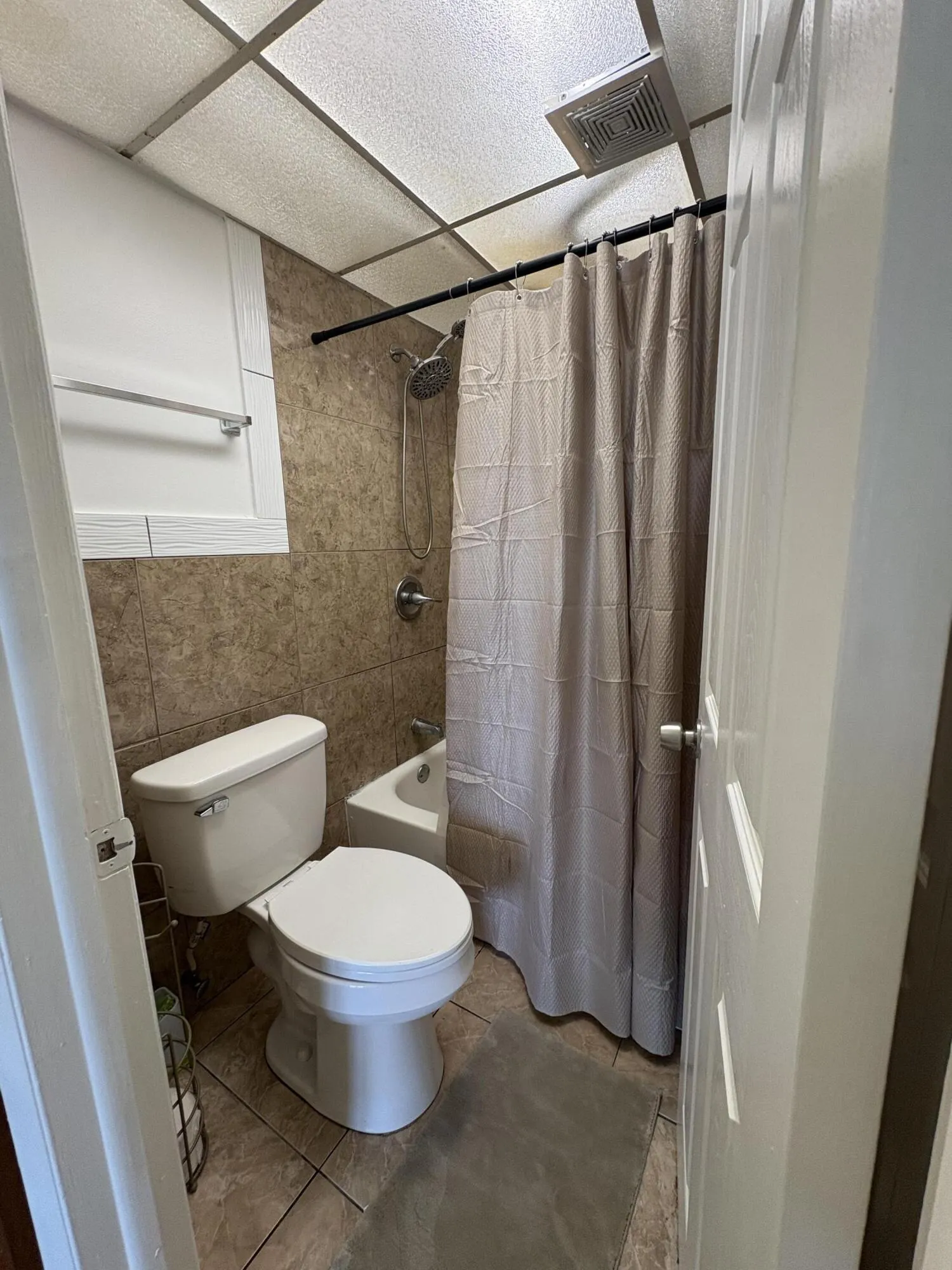 3710 INVERRARY Drive #2G