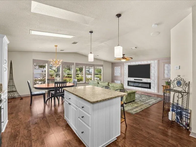 3064 Eagle'S Nest Way