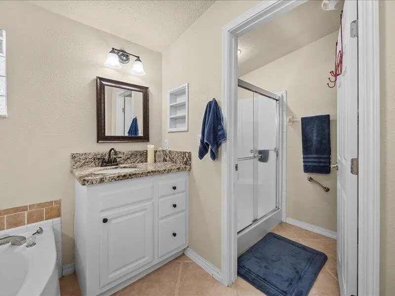 3064 Eagle'S Nest Way