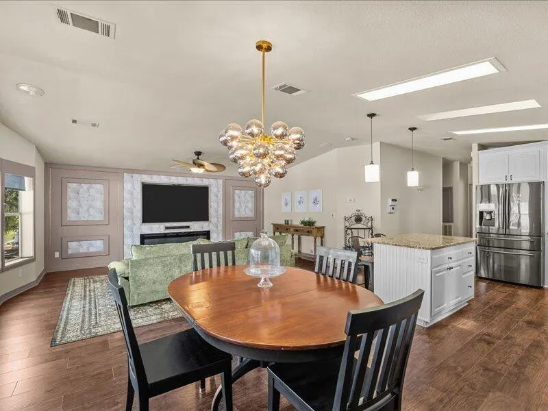 3064 Eagle'S Nest Way