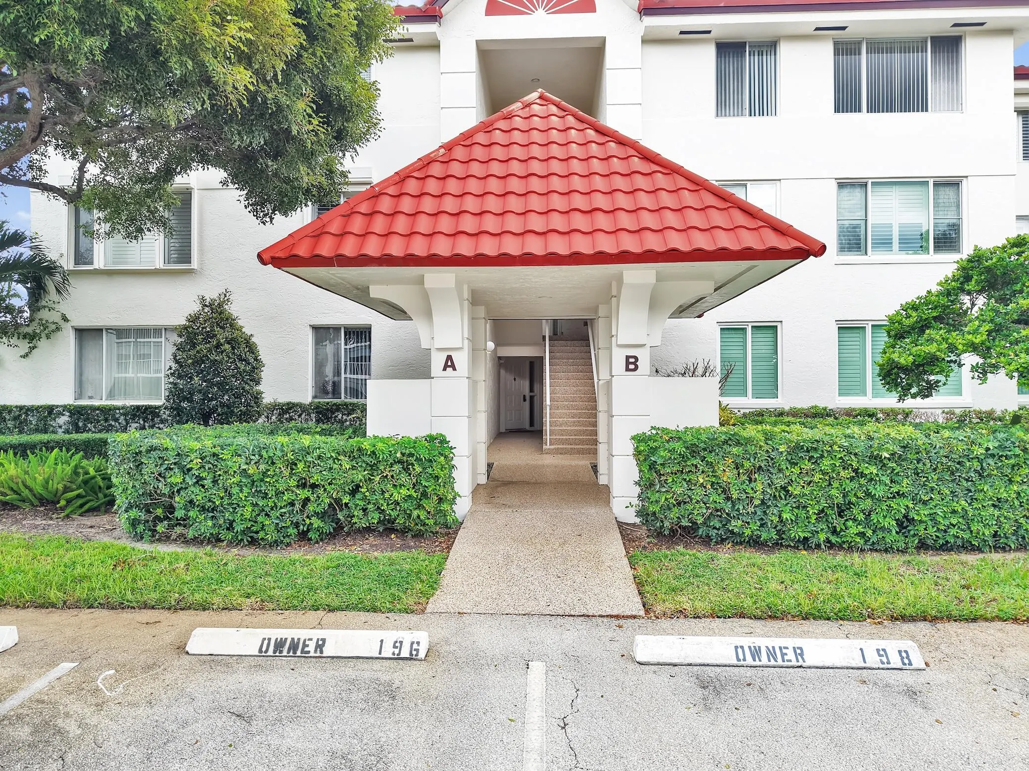 107 Half Moon Circle #A1