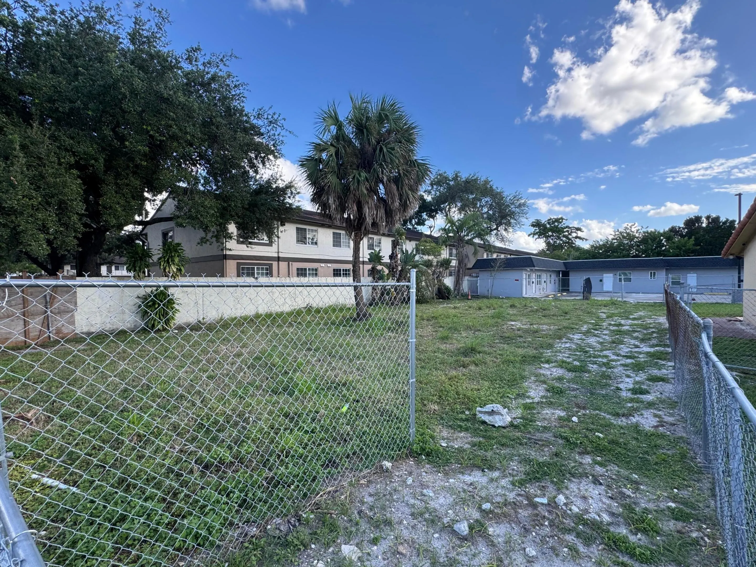 720 HARRIS Terrace