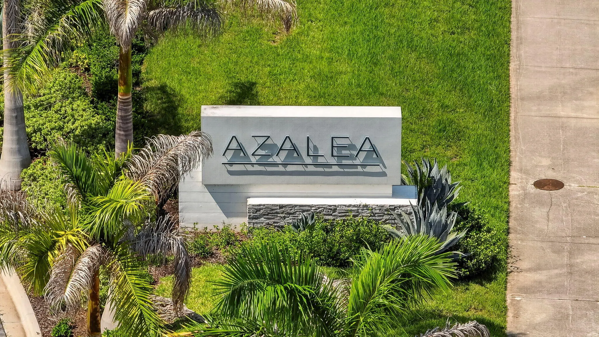 8666 DAHLIA Circle
