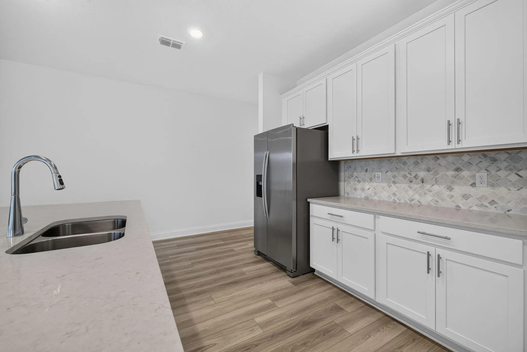 8666 DAHLIA Circle
