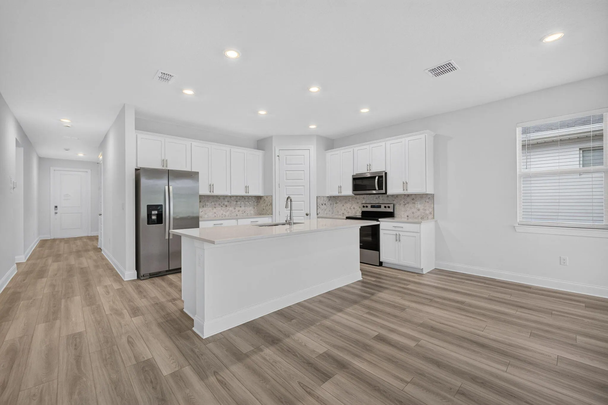 8666 DAHLIA Circle