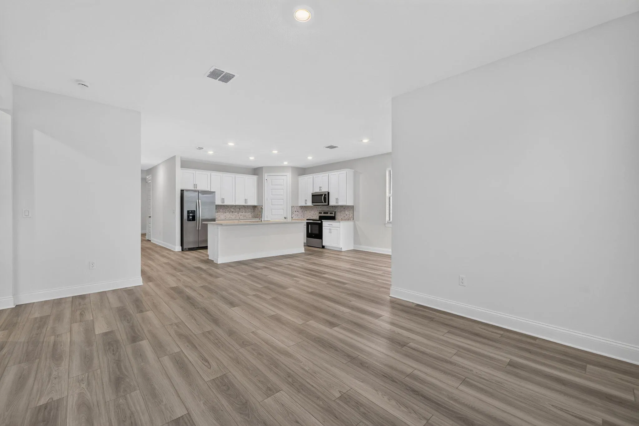 8666 DAHLIA Circle
