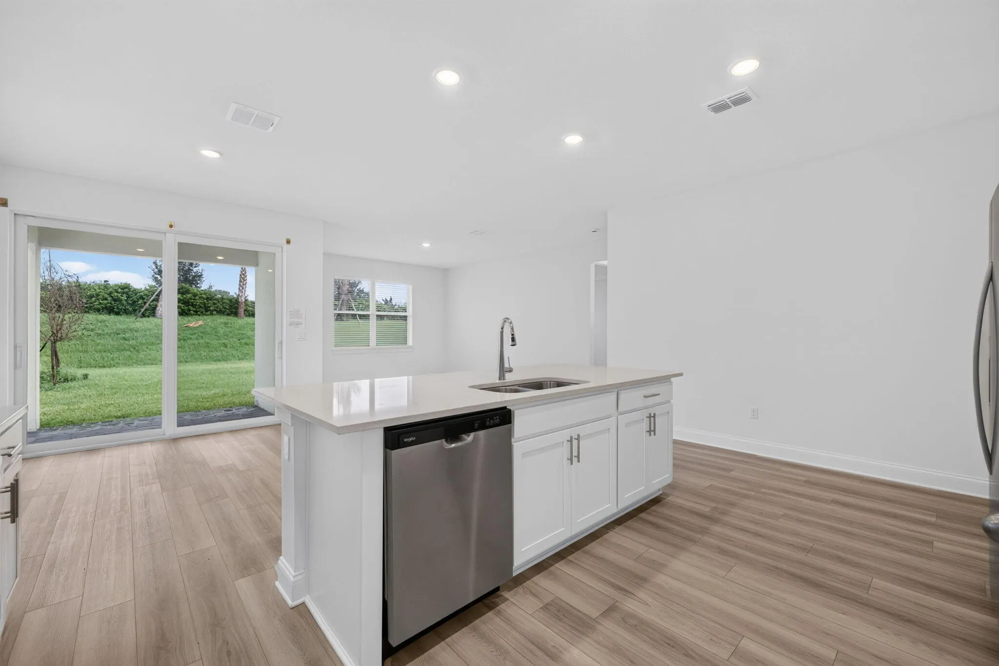 8666 DAHLIA Circle