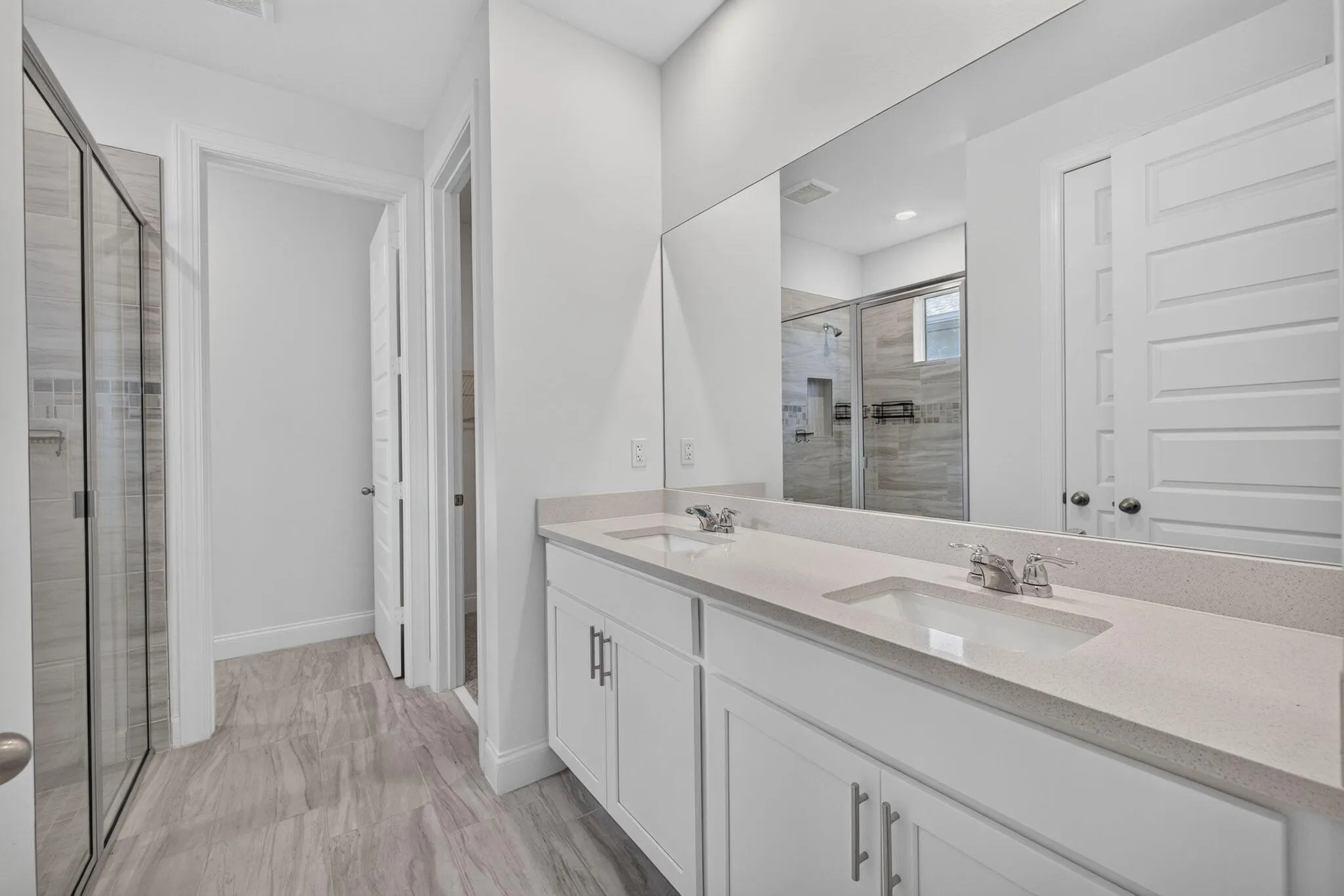 8666 DAHLIA Circle