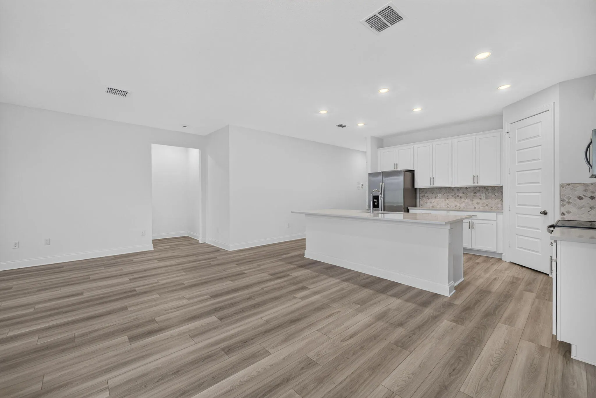 8666 DAHLIA Circle