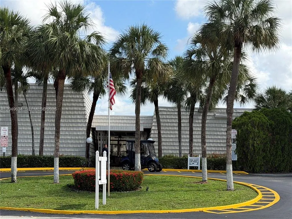 8100 SUNRISE LAKES Boulevard #210