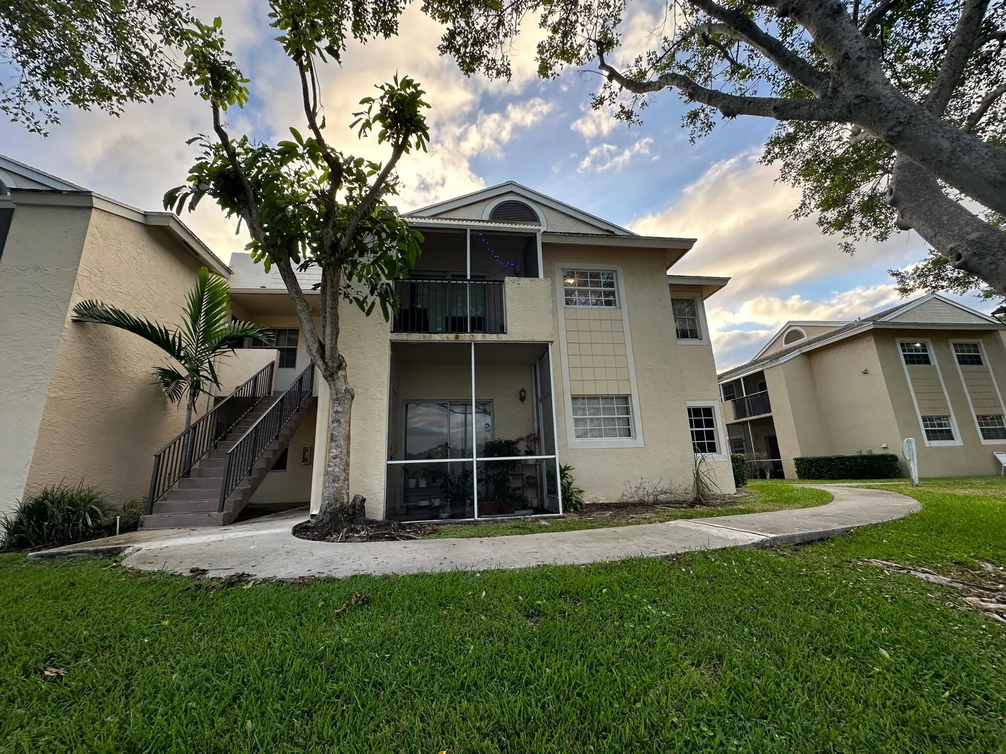 651 CYPRESS LAKE Boulevard #L