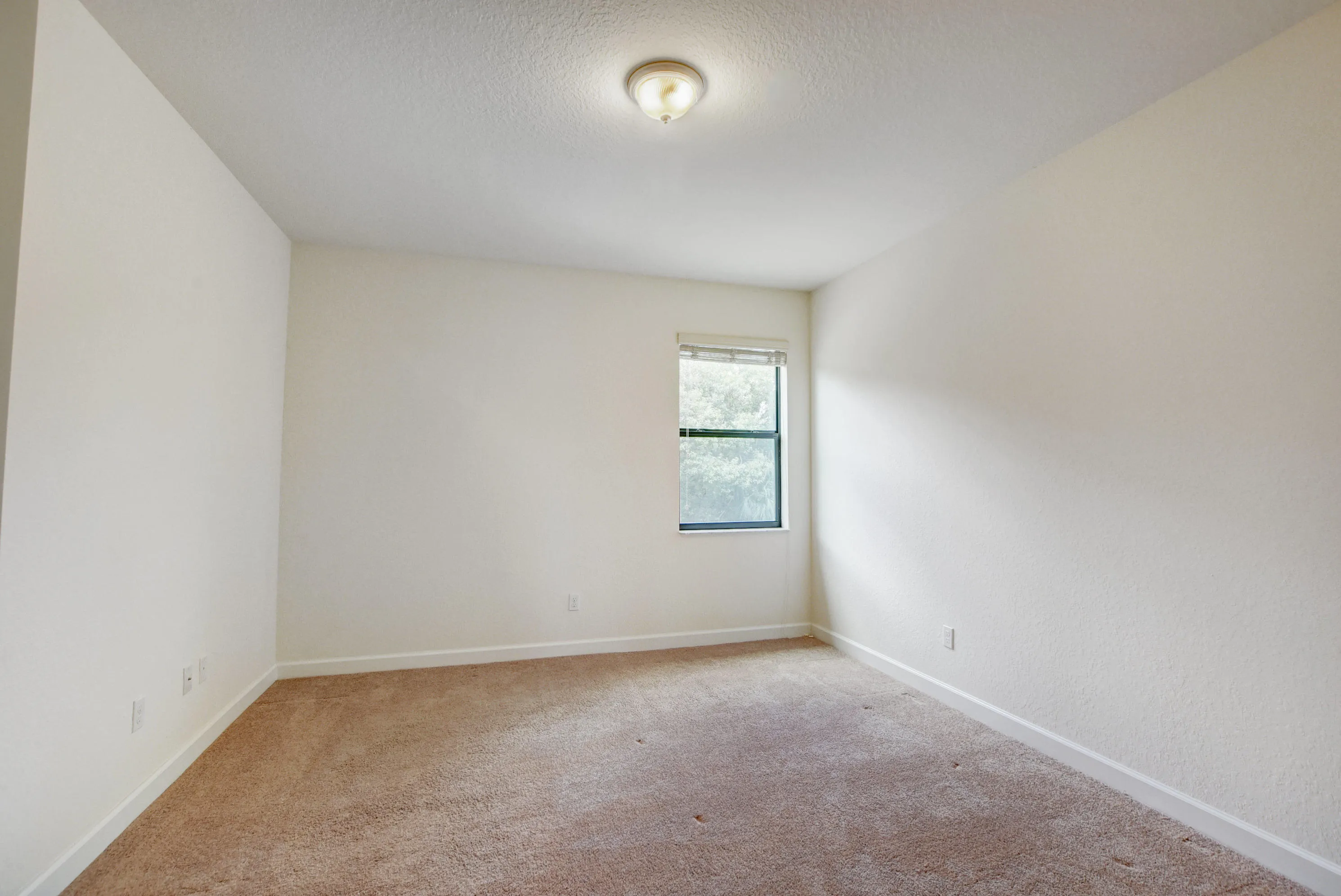 8979 Gulf Run Way