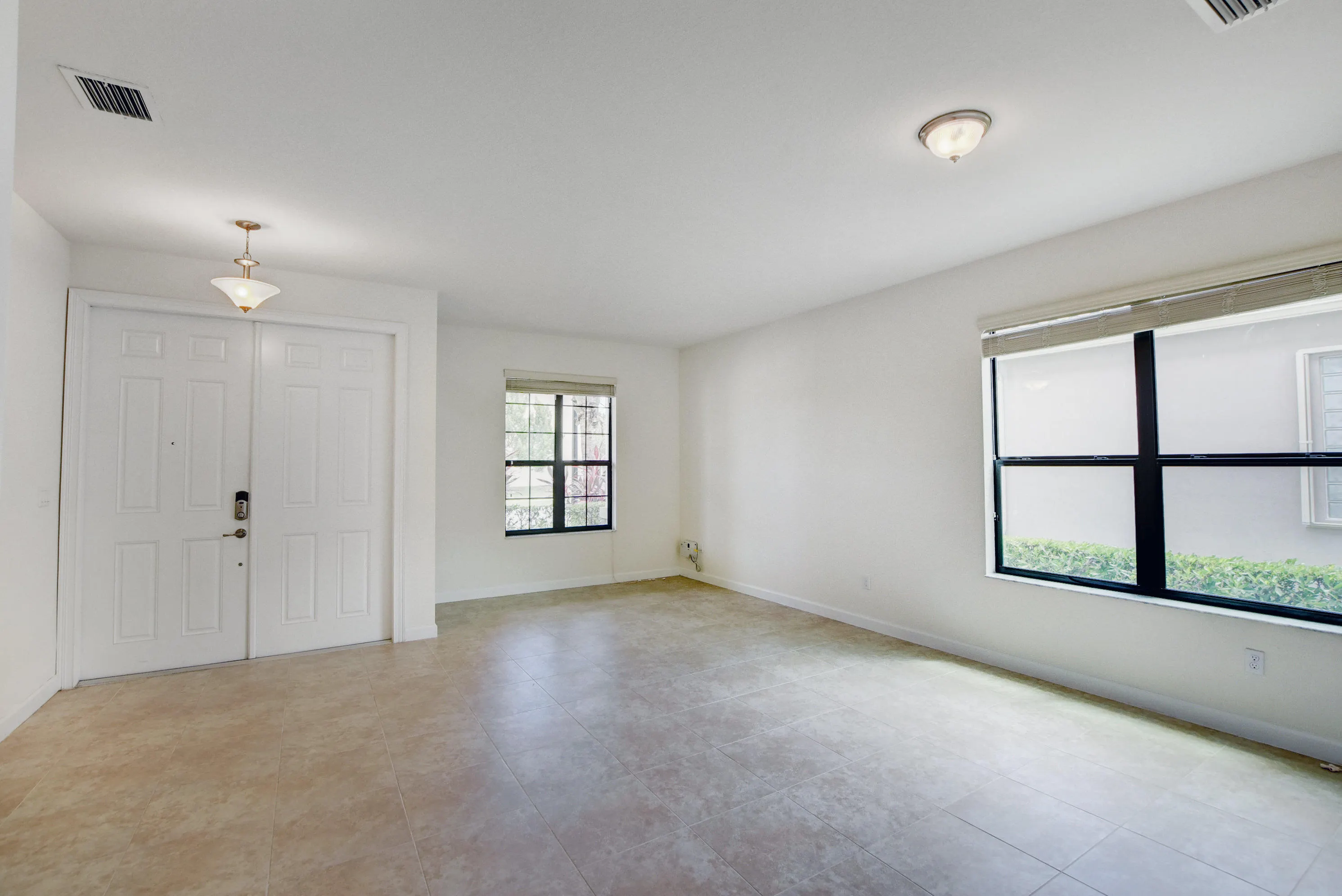 8979 Gulf Run Way