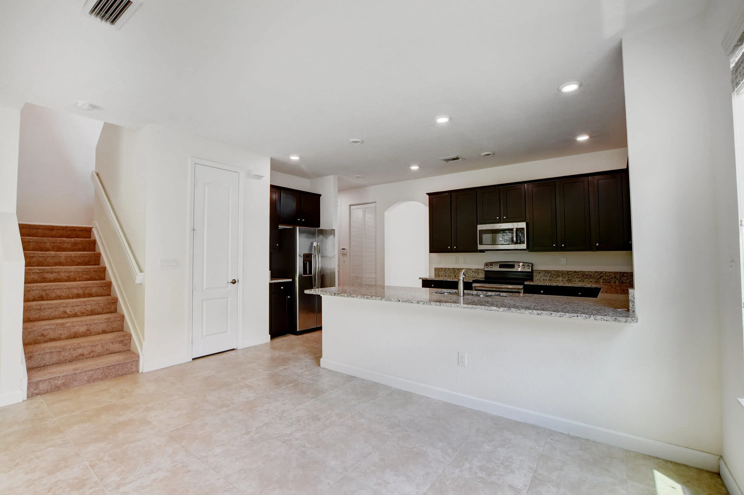 8979 Gulf Run Way