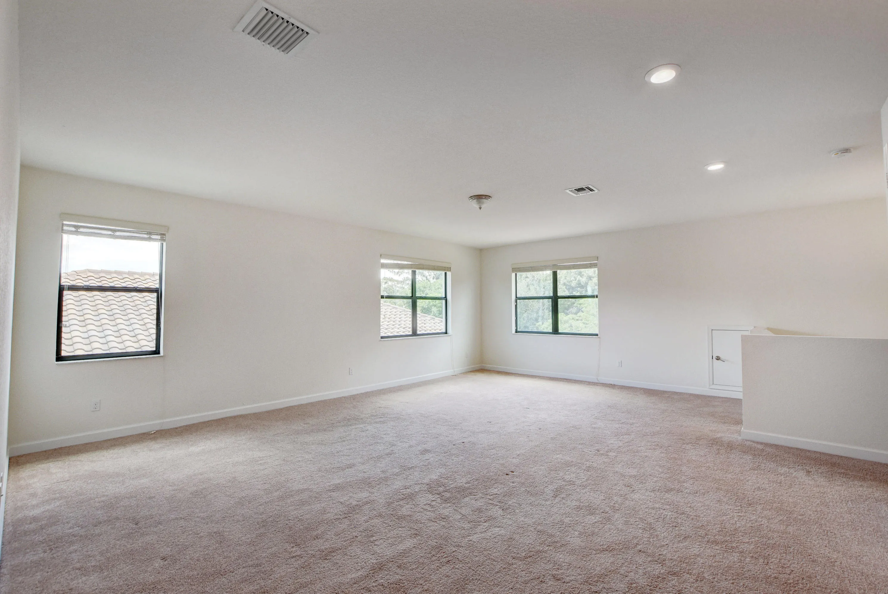 8979 Gulf Run Way
