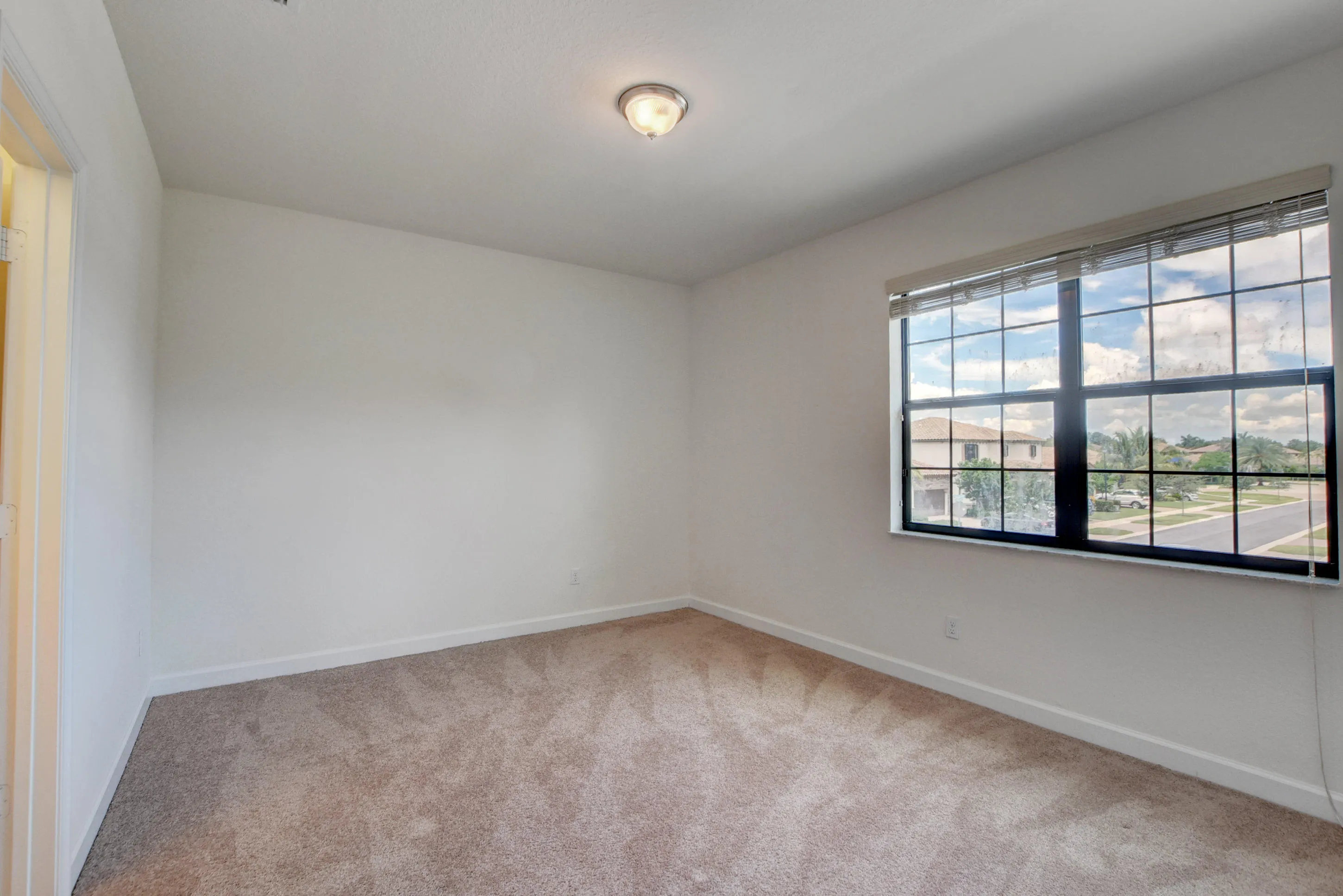 8979 Gulf Run Way