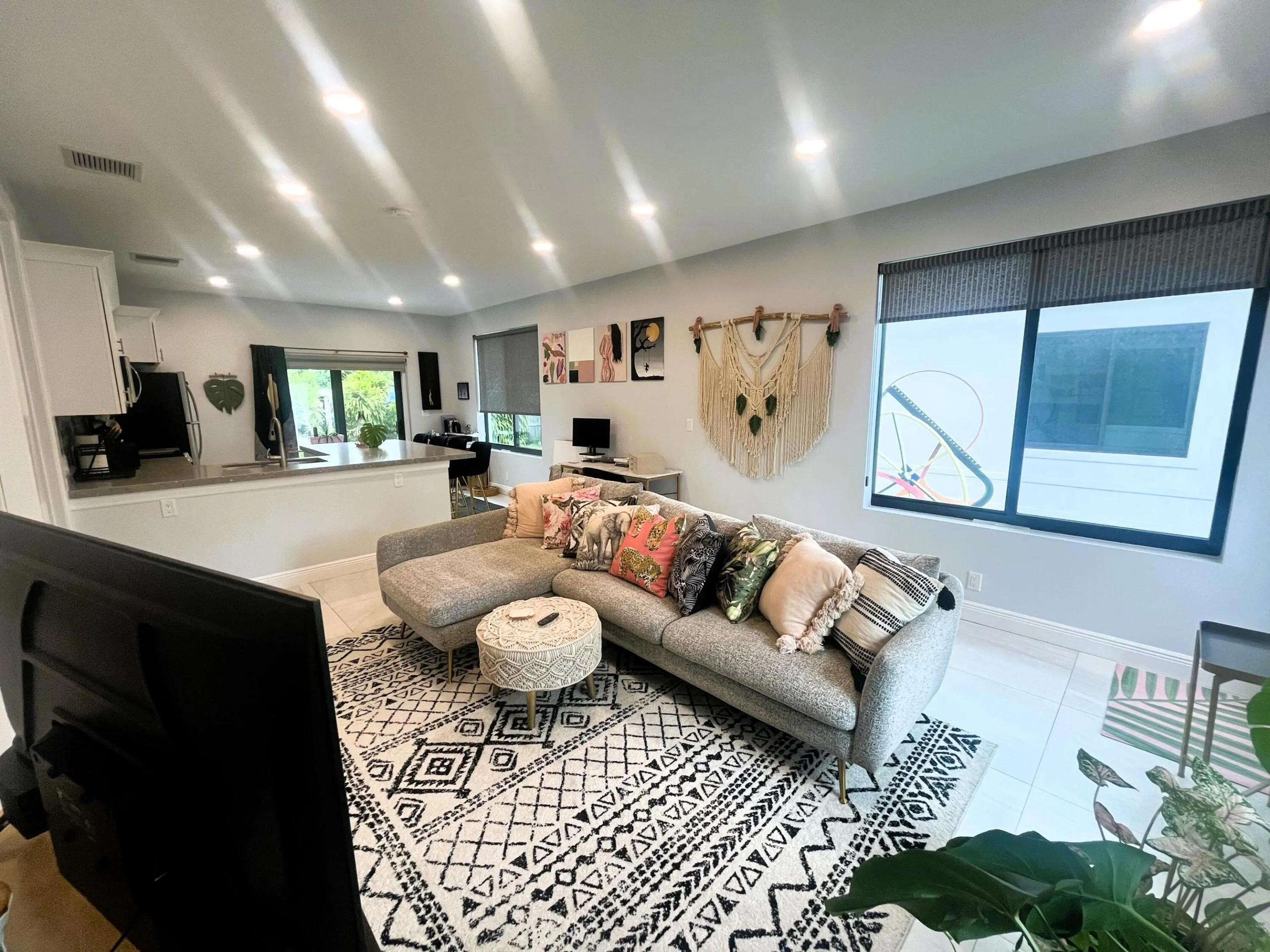 3589 Gibbs Road
