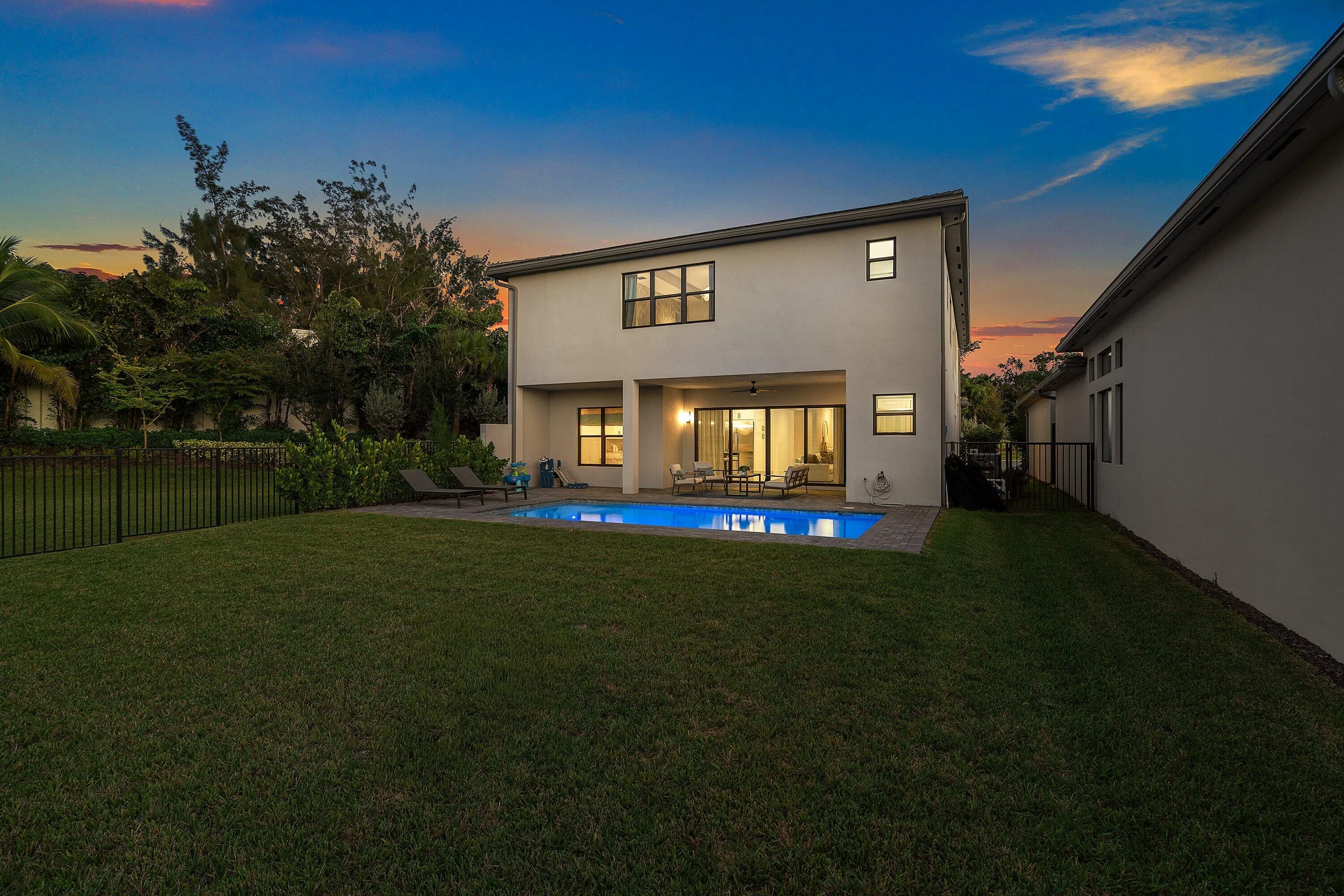 8209 ESSEX COUNTRY CLUB Drive