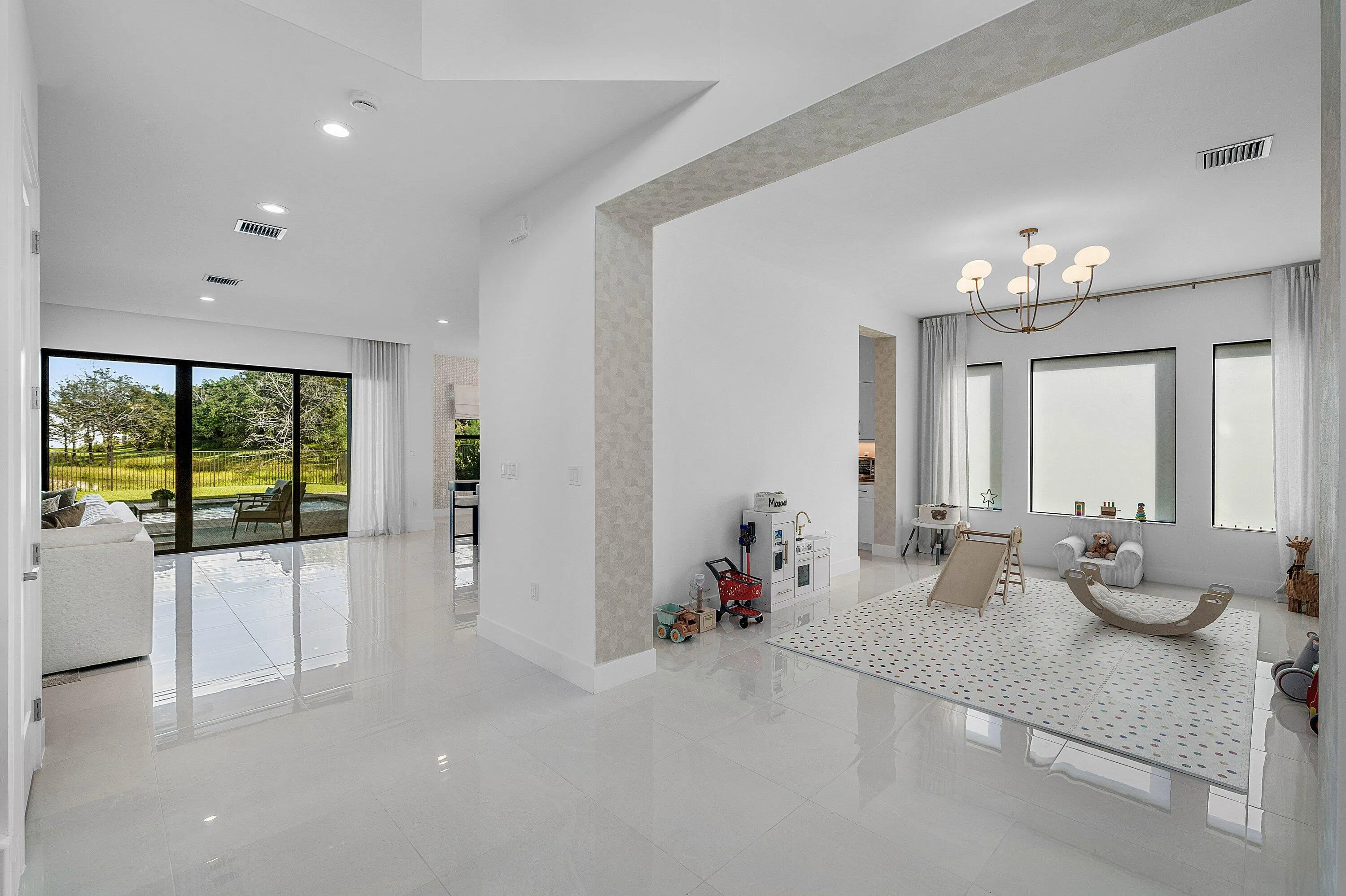 8209 ESSEX COUNTRY CLUB Drive
