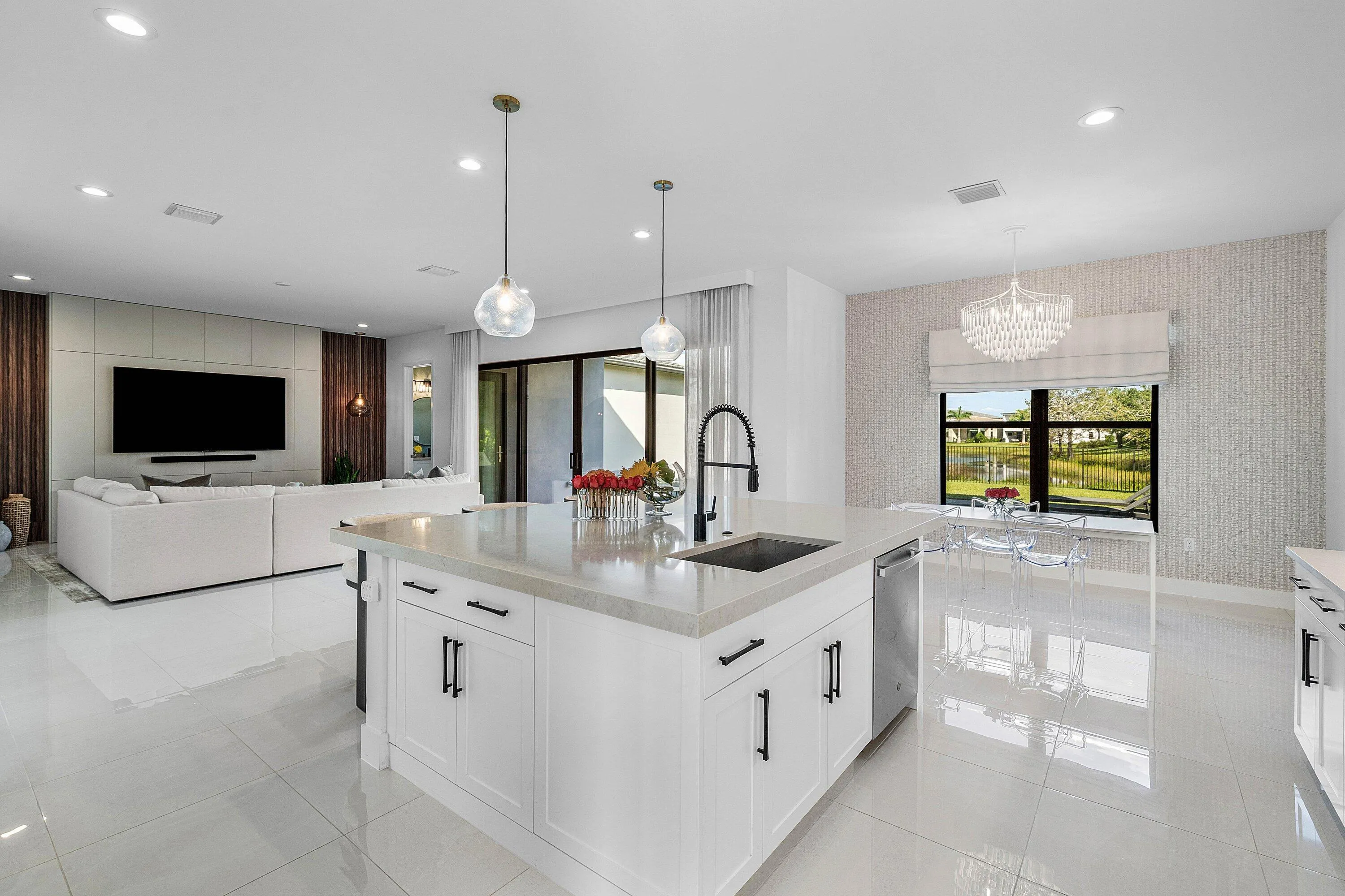 8209 ESSEX COUNTRY CLUB Drive