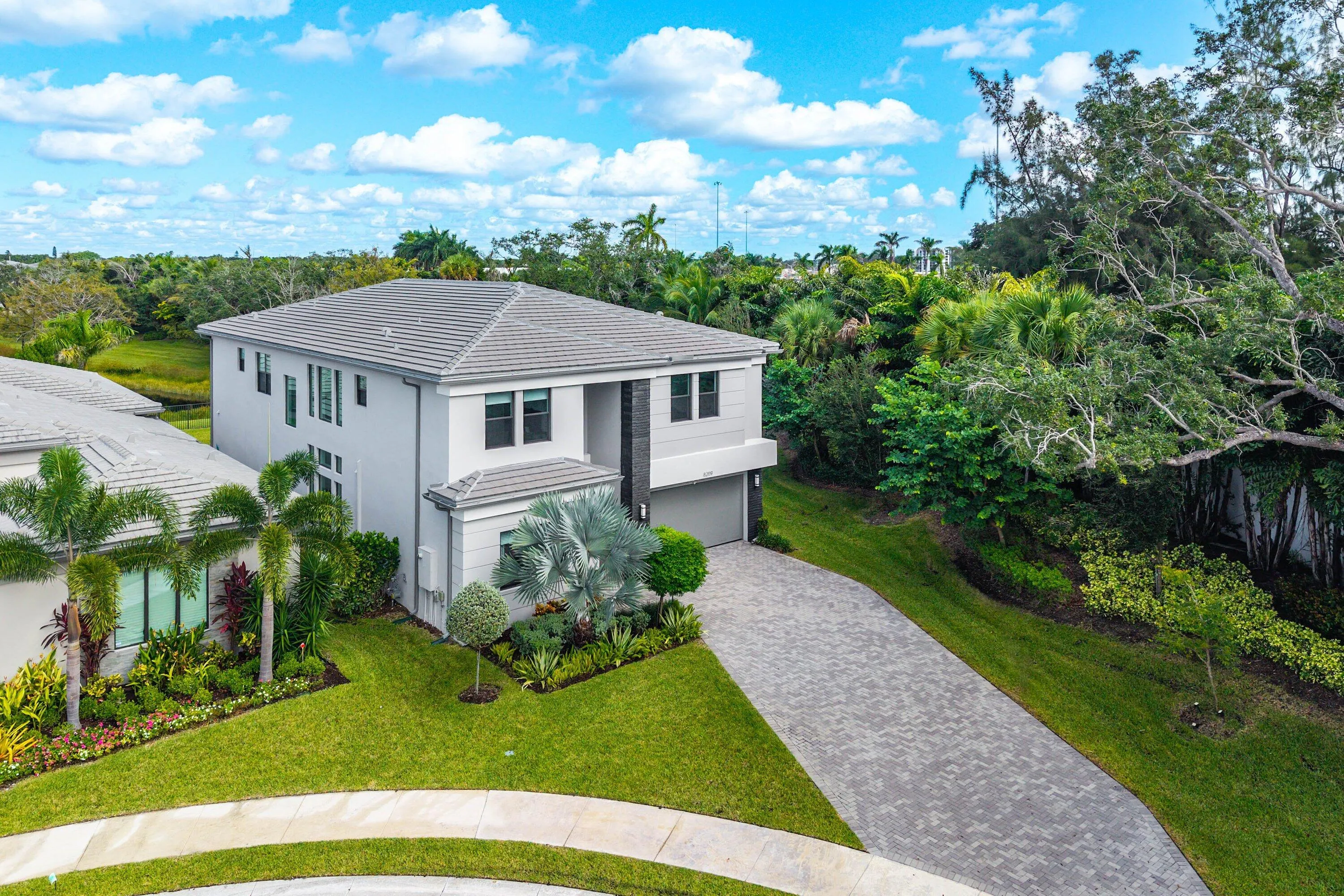 8209 ESSEX COUNTRY CLUB Drive