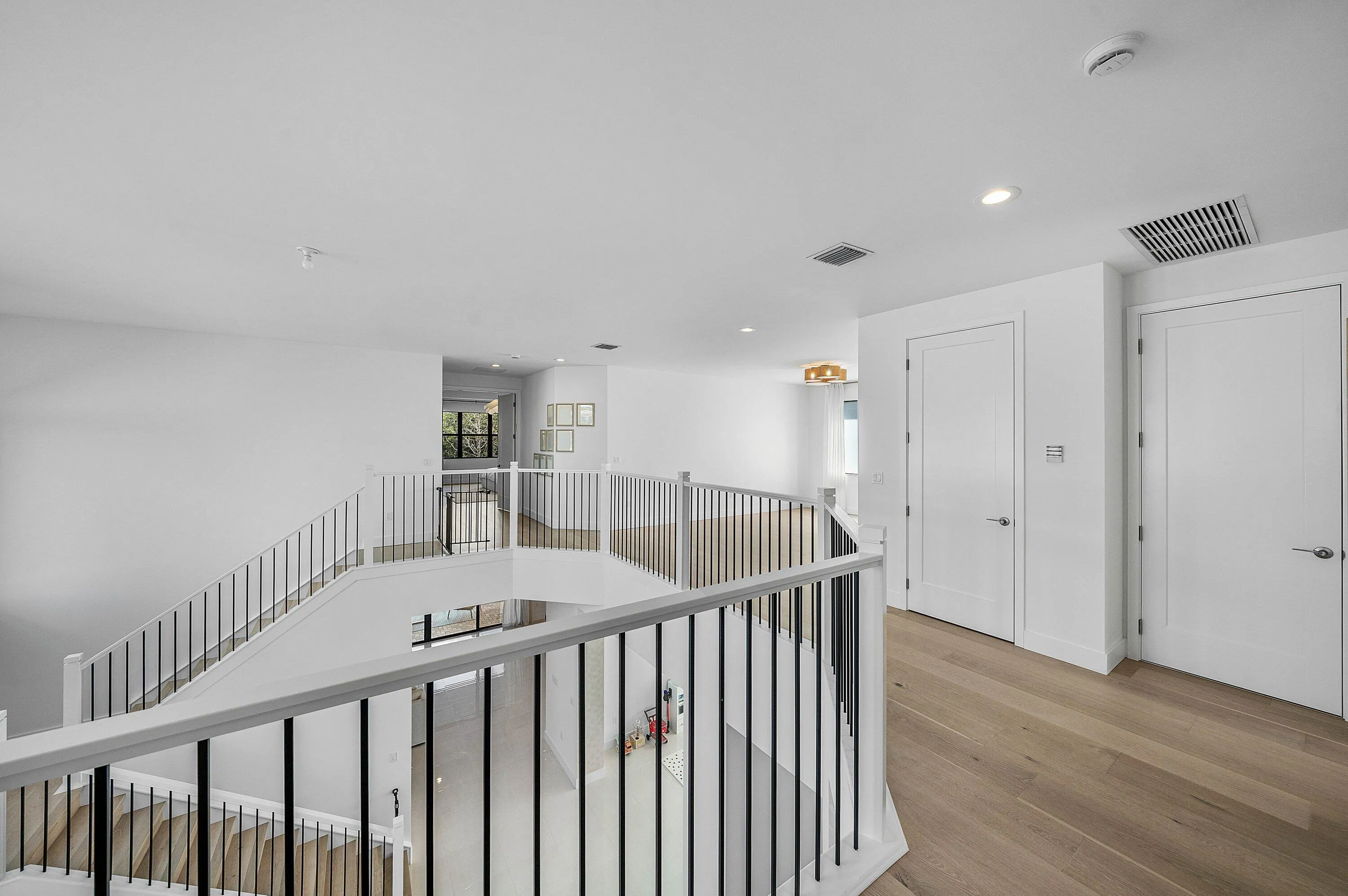 8209 ESSEX COUNTRY CLUB Drive