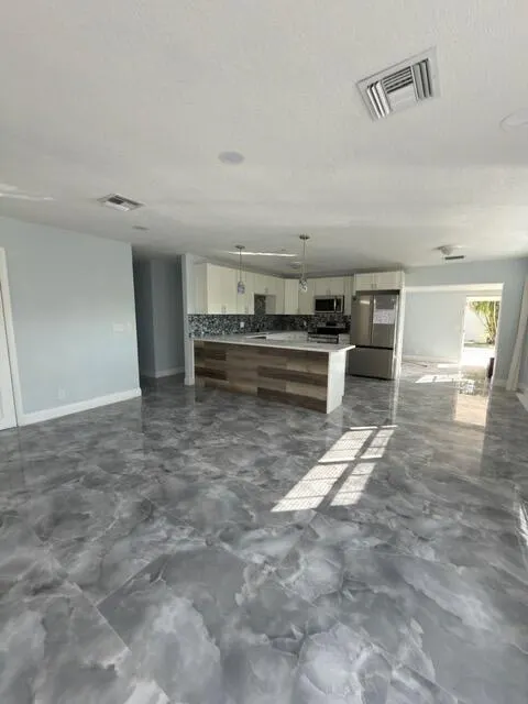 364 Garden Boulevard