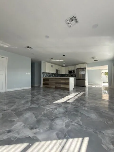 364 Garden Boulevard