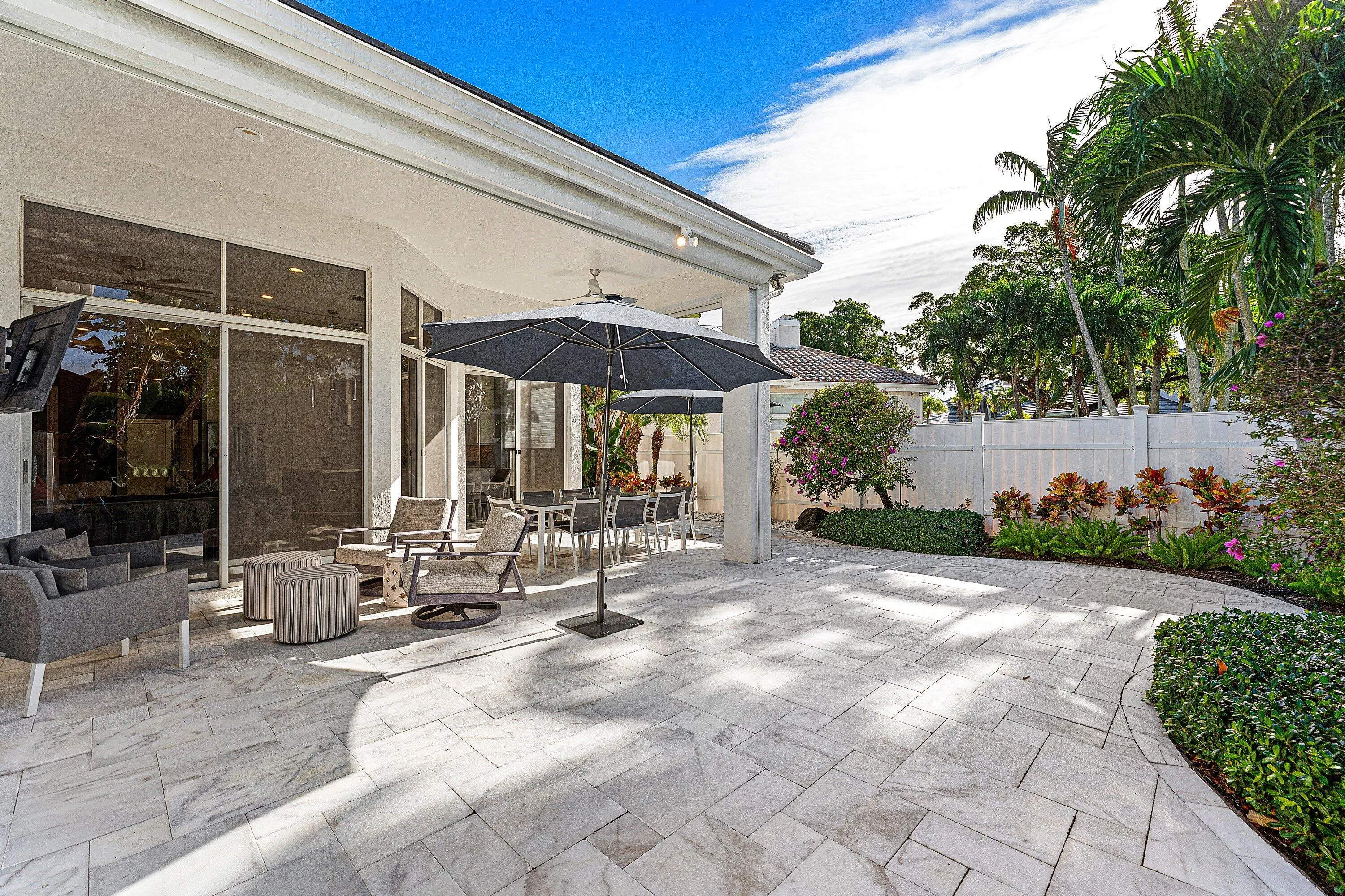 5740 NW 42ND Court
