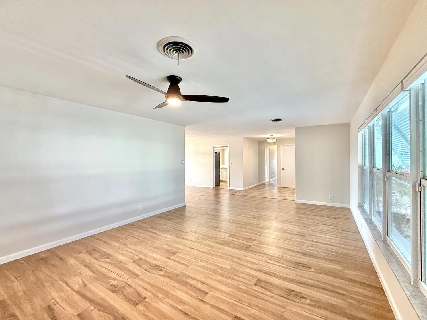 726 10TH Court