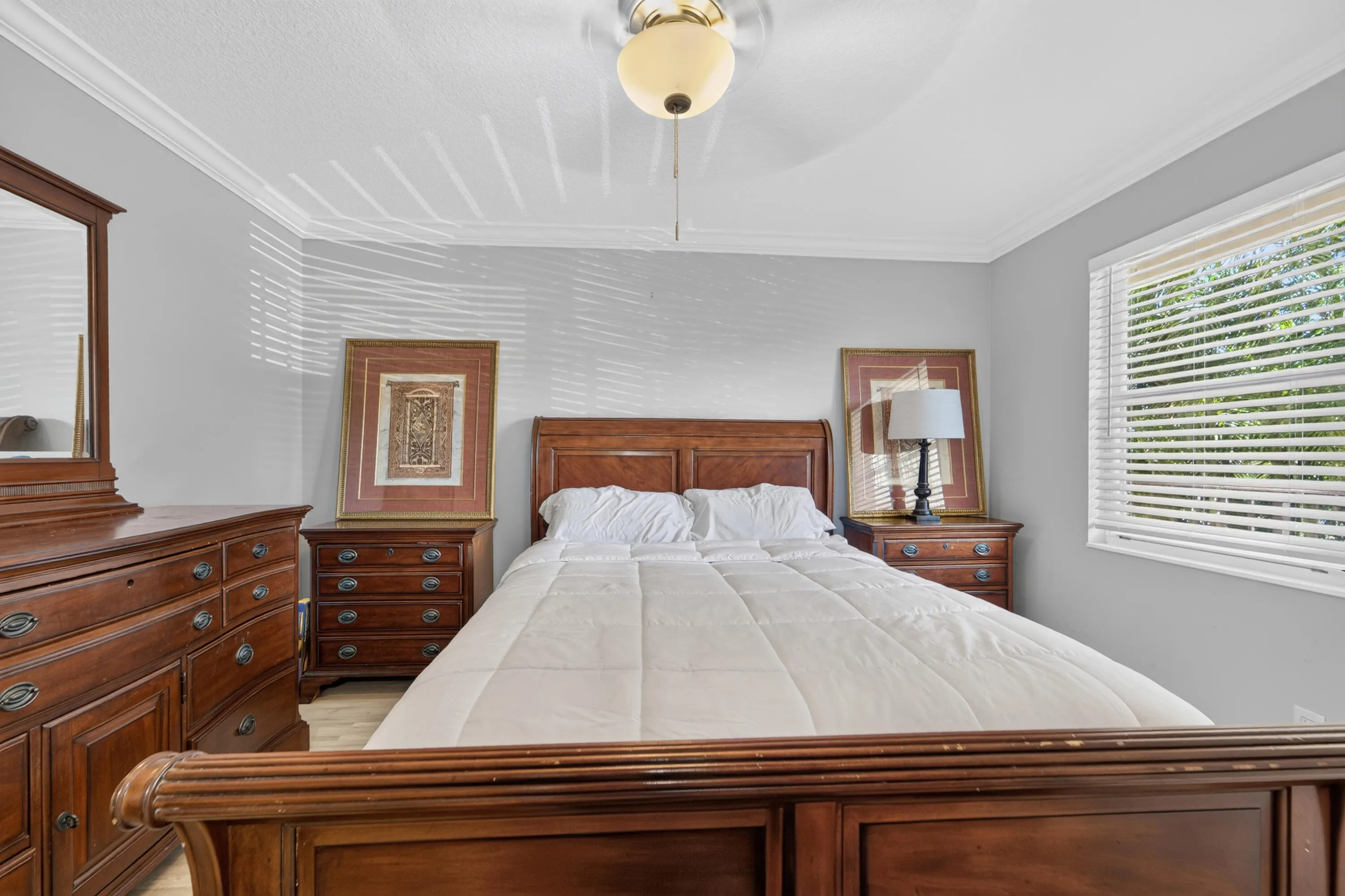 3871 VIA POINCIANA #202