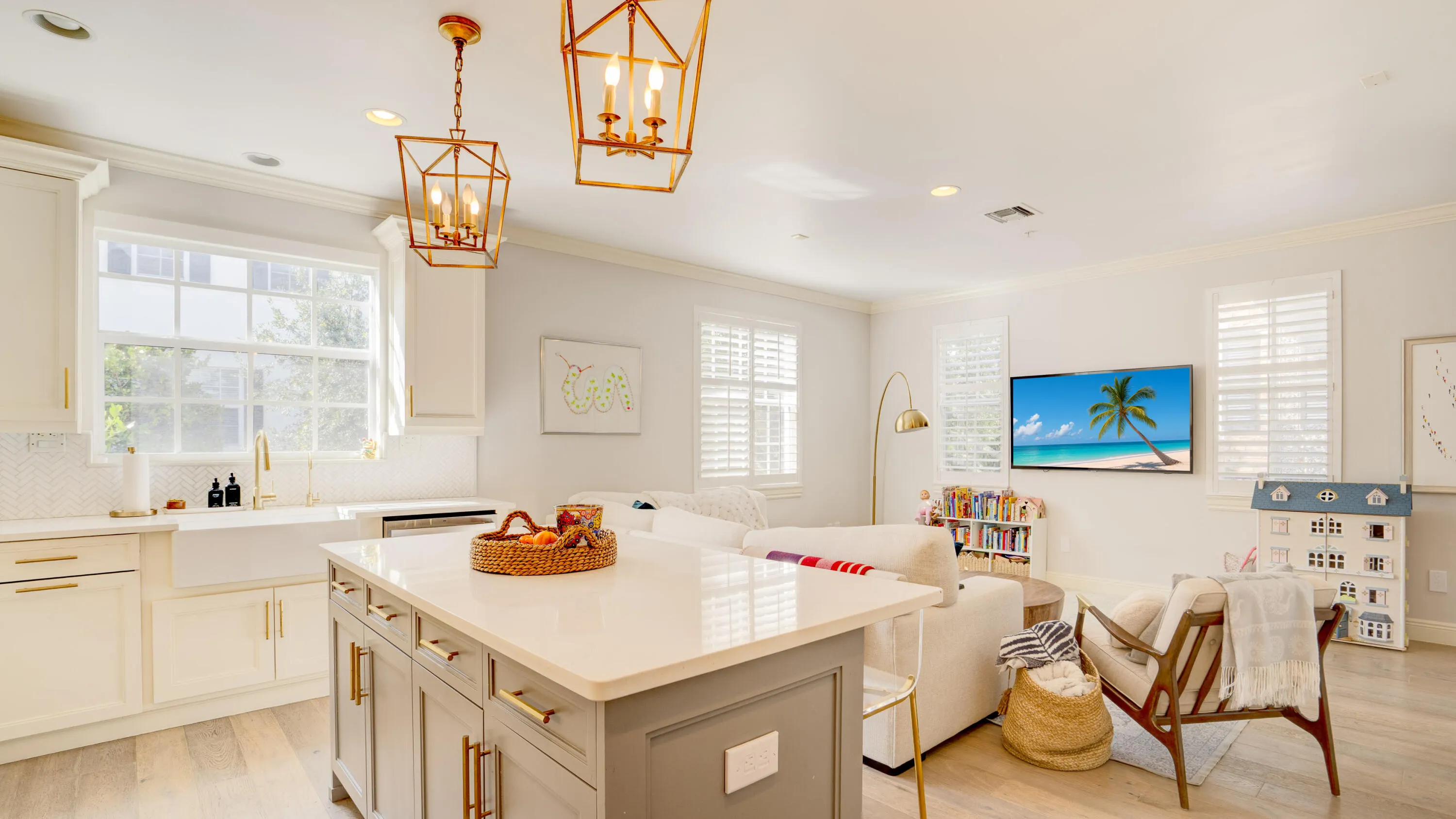 143 N Cannery Row Circle