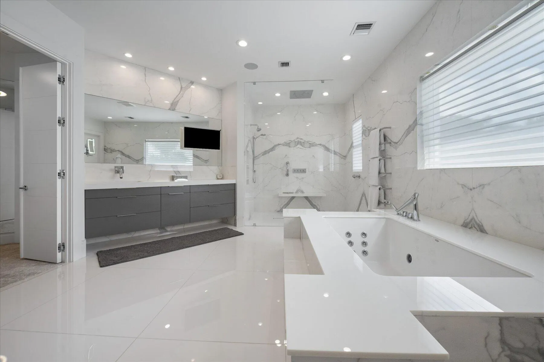 3580 Aiken Court