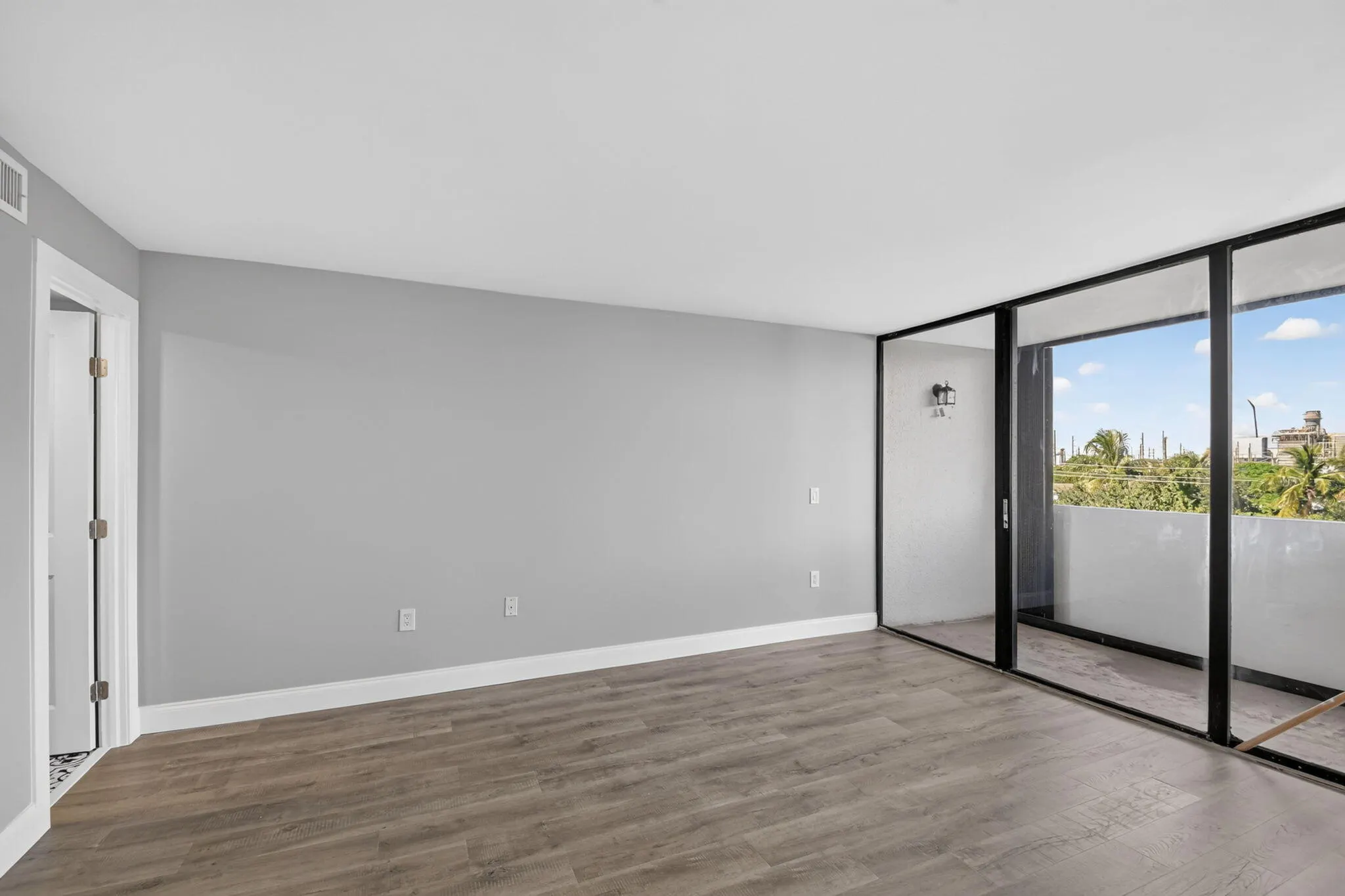 5600 N FLAGLER Drive #306