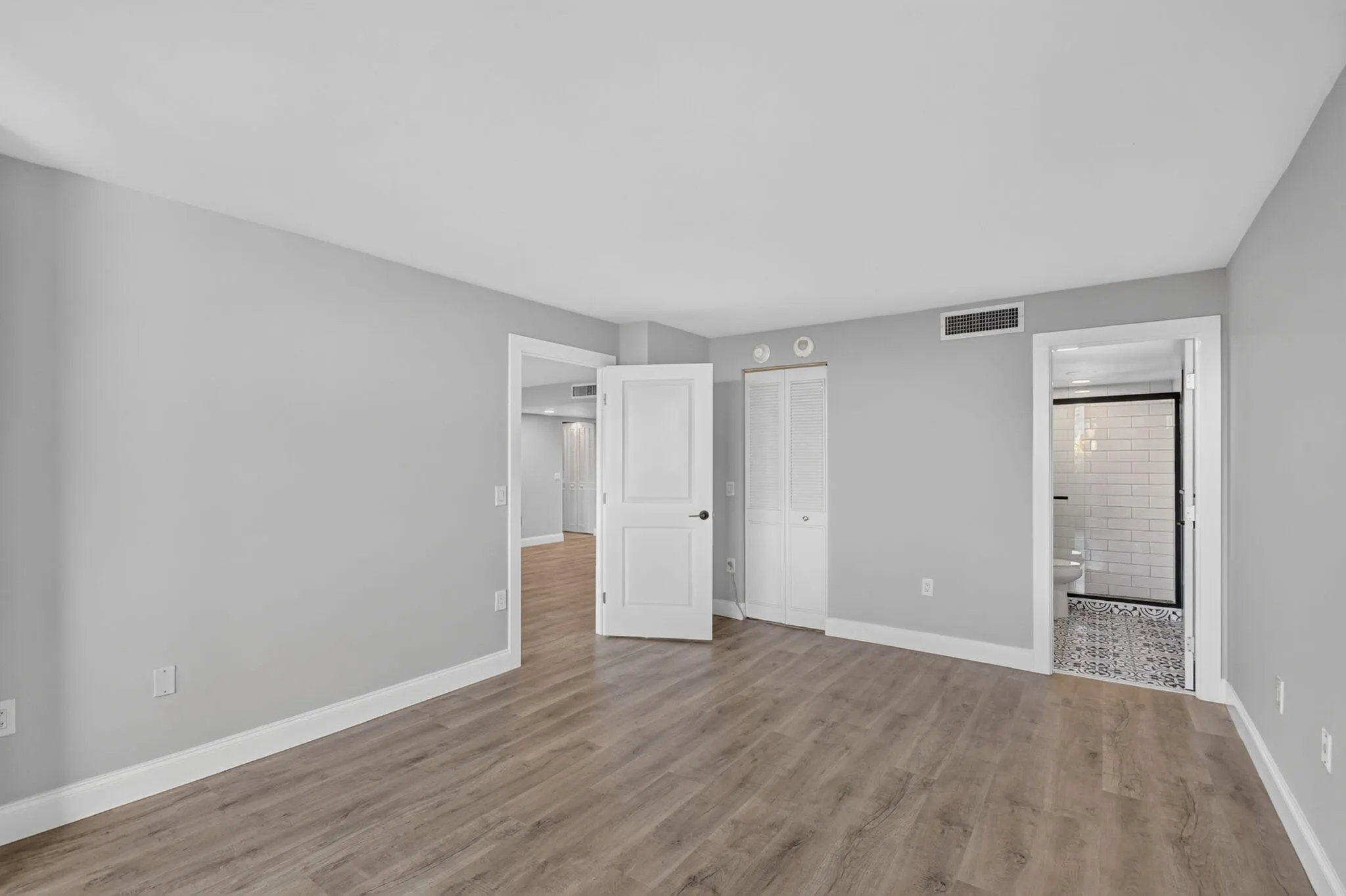5600 N FLAGLER Drive #306