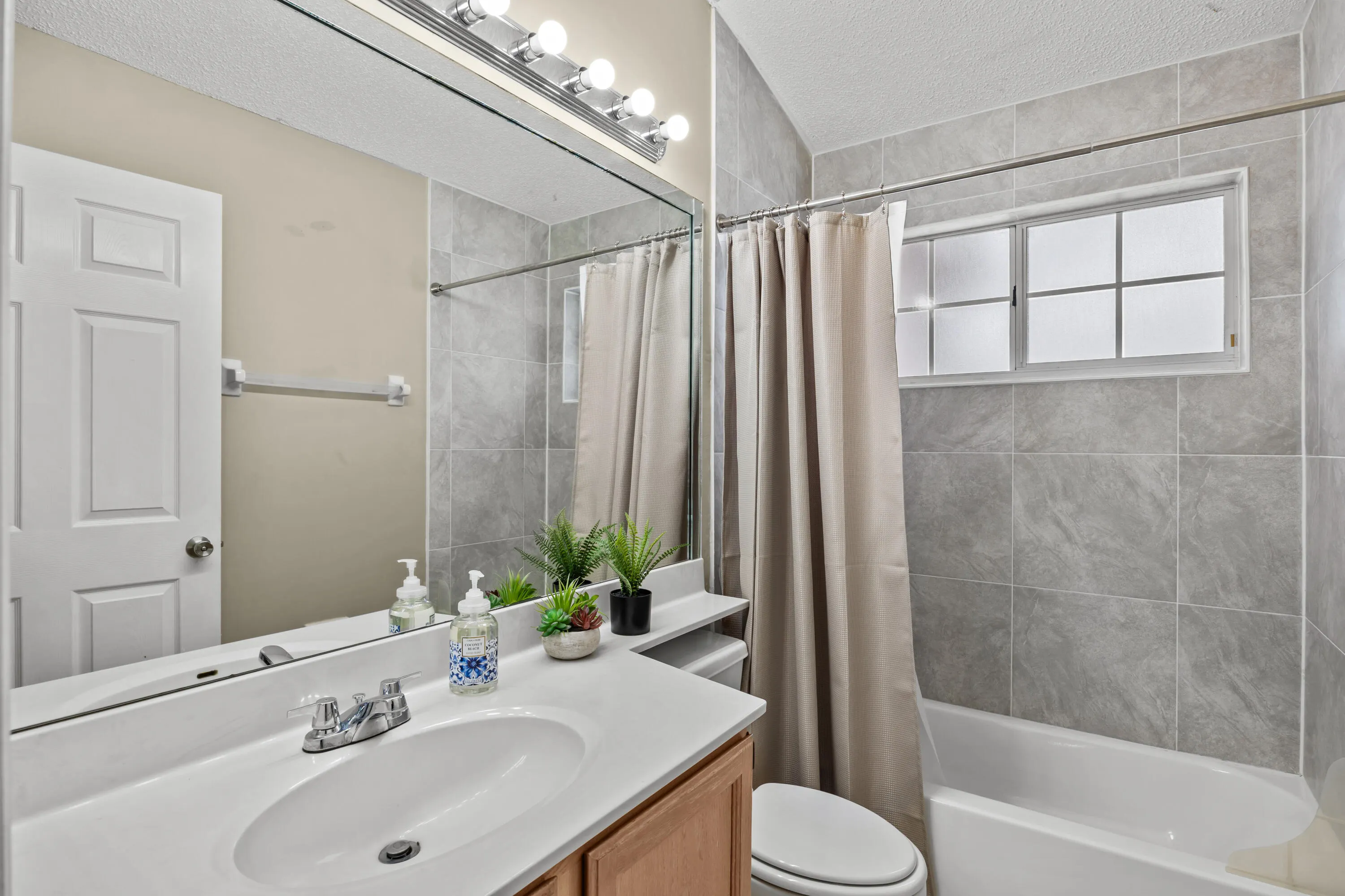 13297 EMERALD VIEW Court