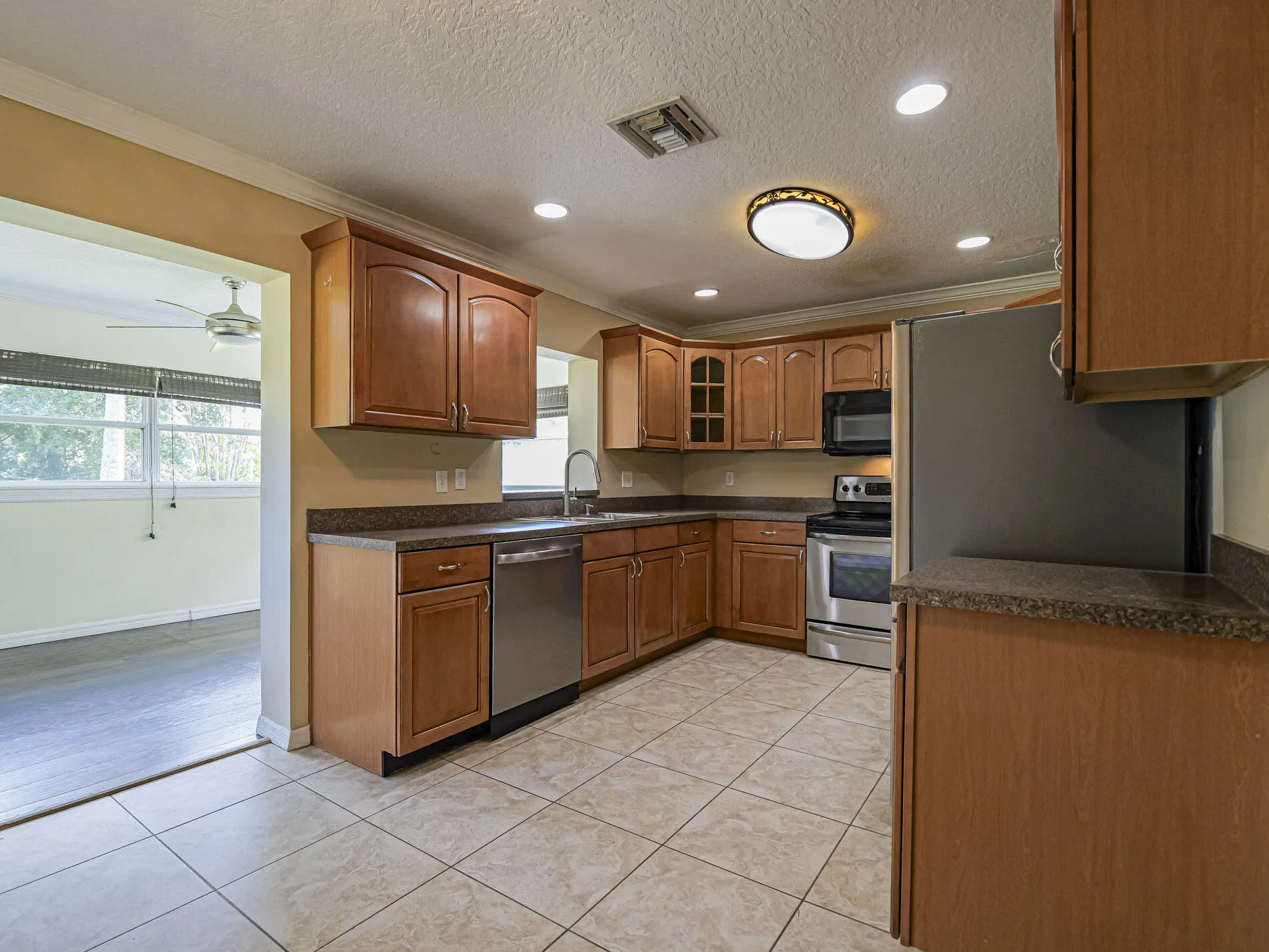 133 EASY Street