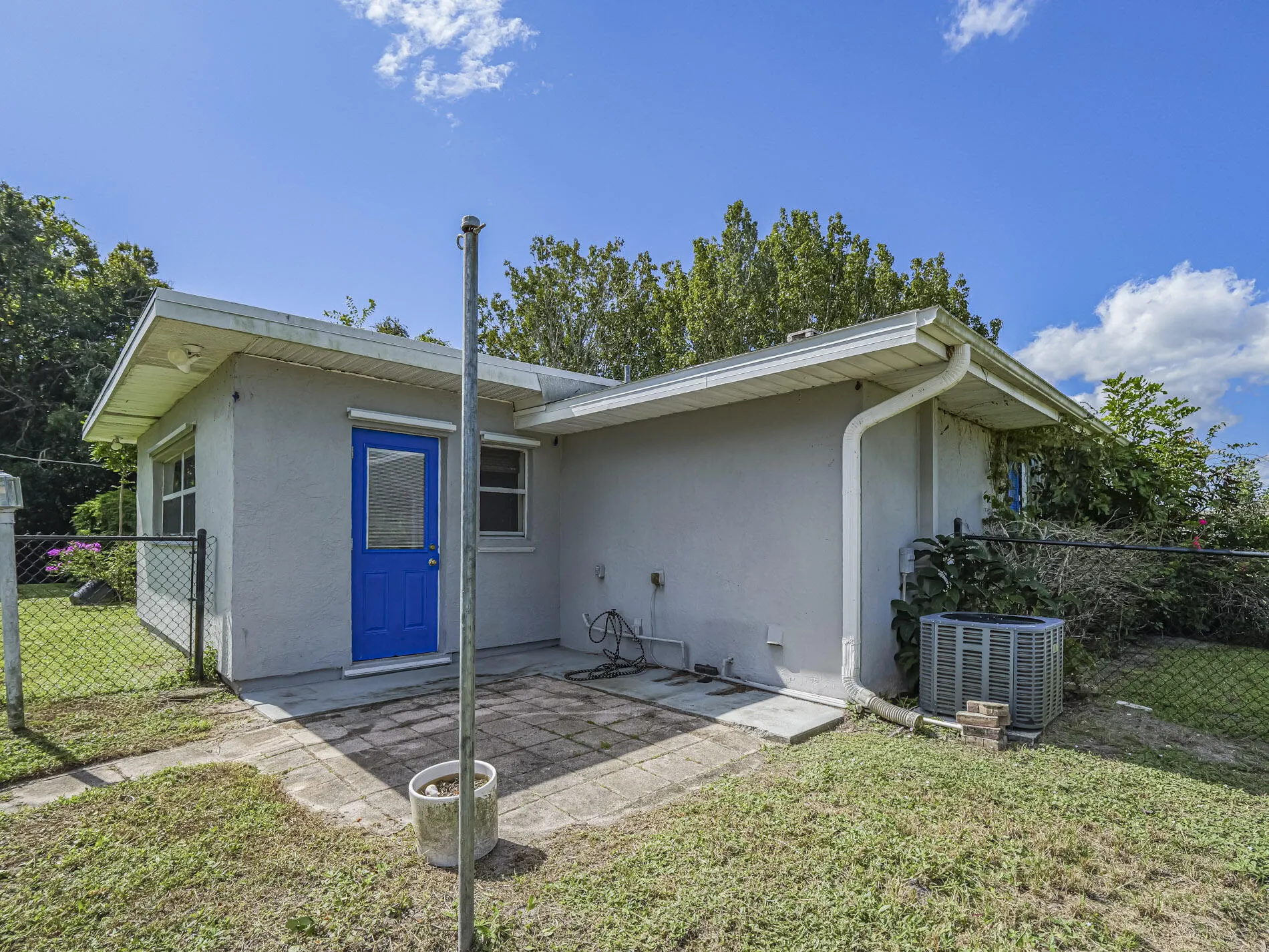 133 EASY Street