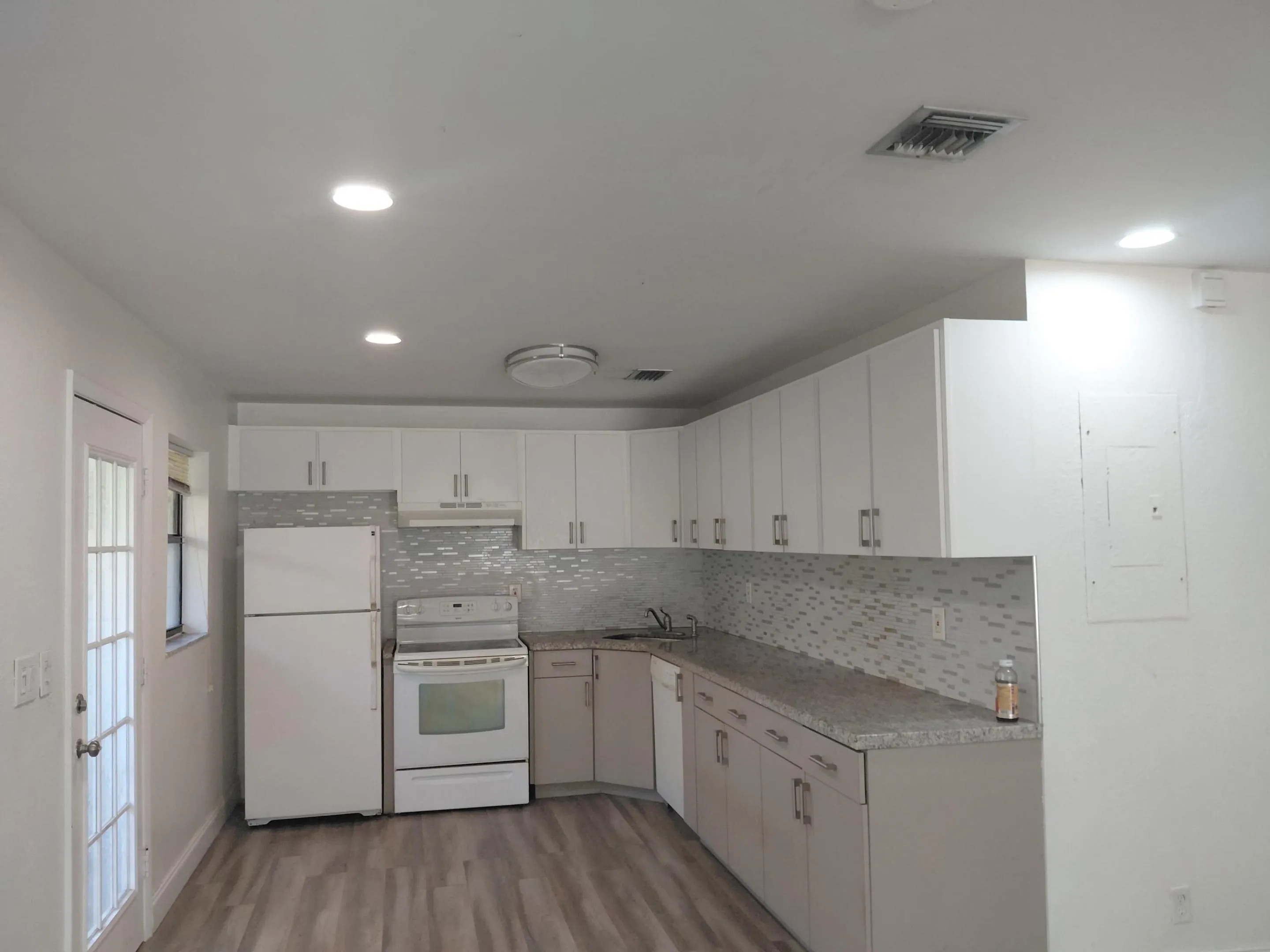 1008 NE 33RD Street