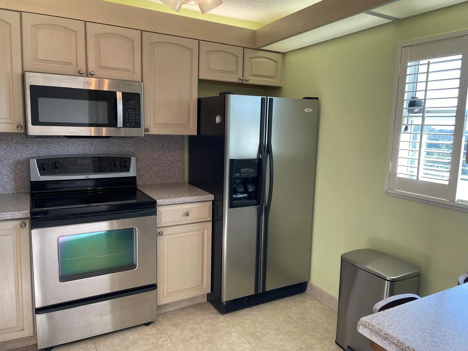 2520 NE 1st Court #411