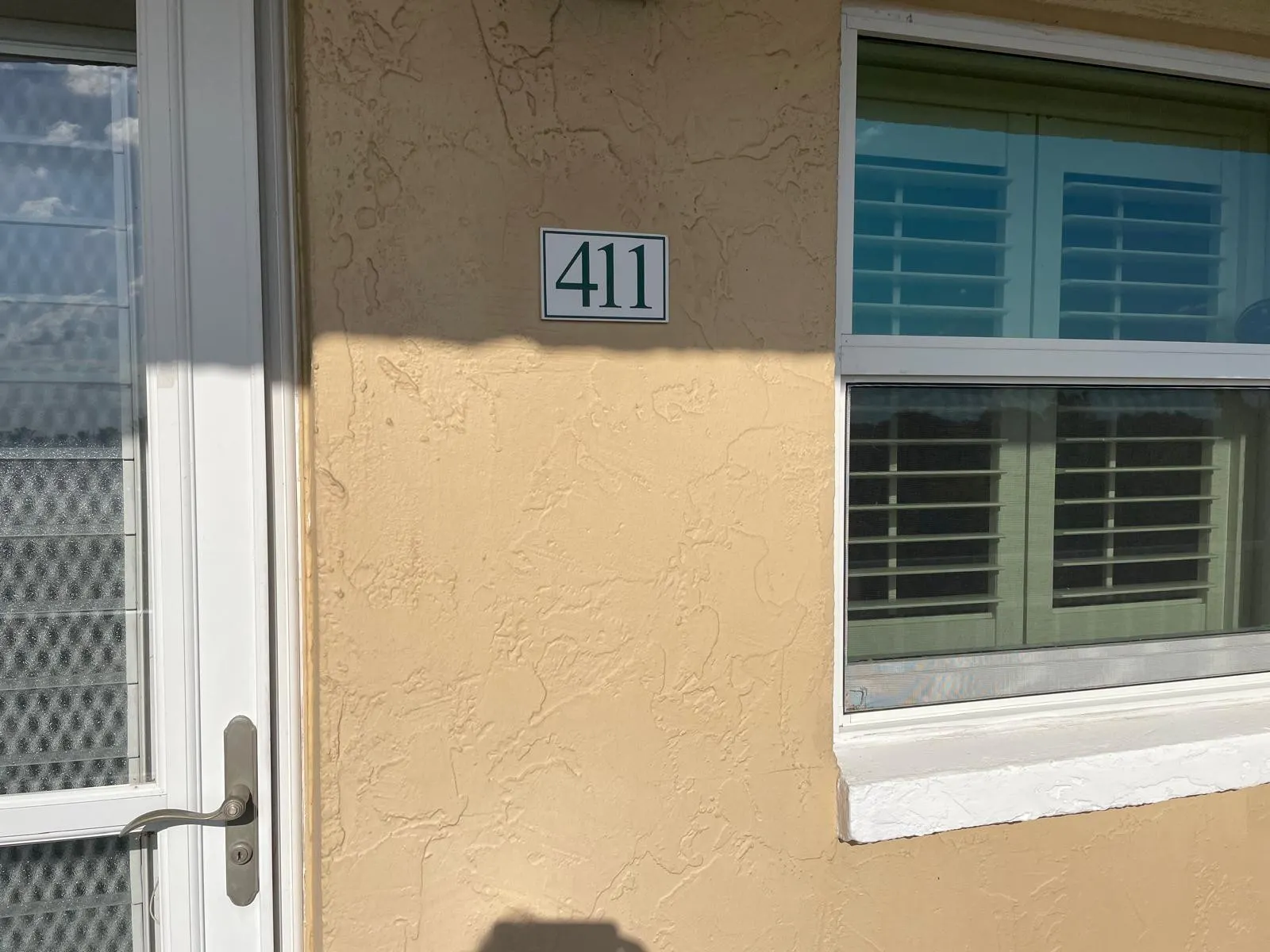 2520 NE 1st Court #411