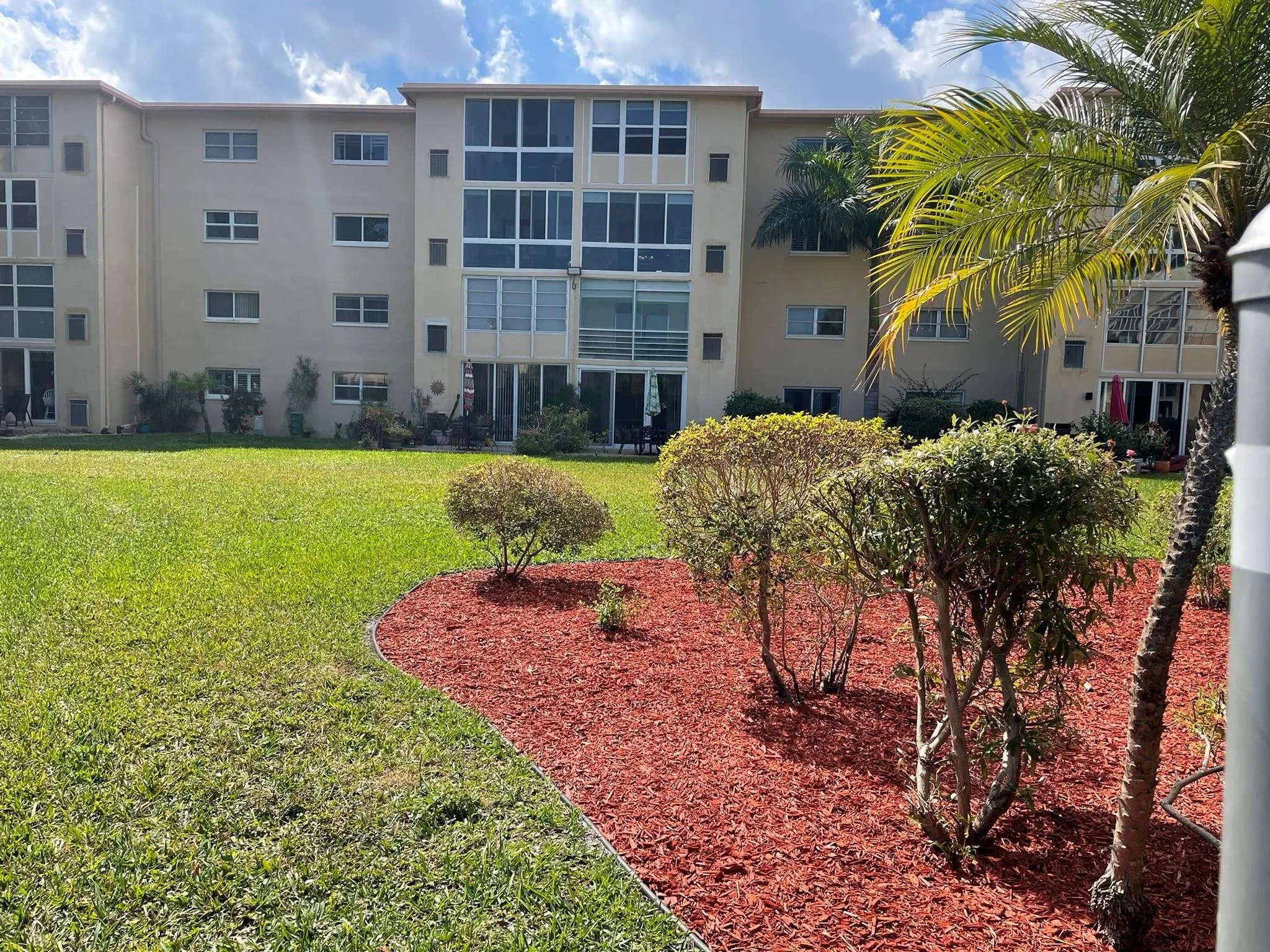 2520 NE 1st Court #411